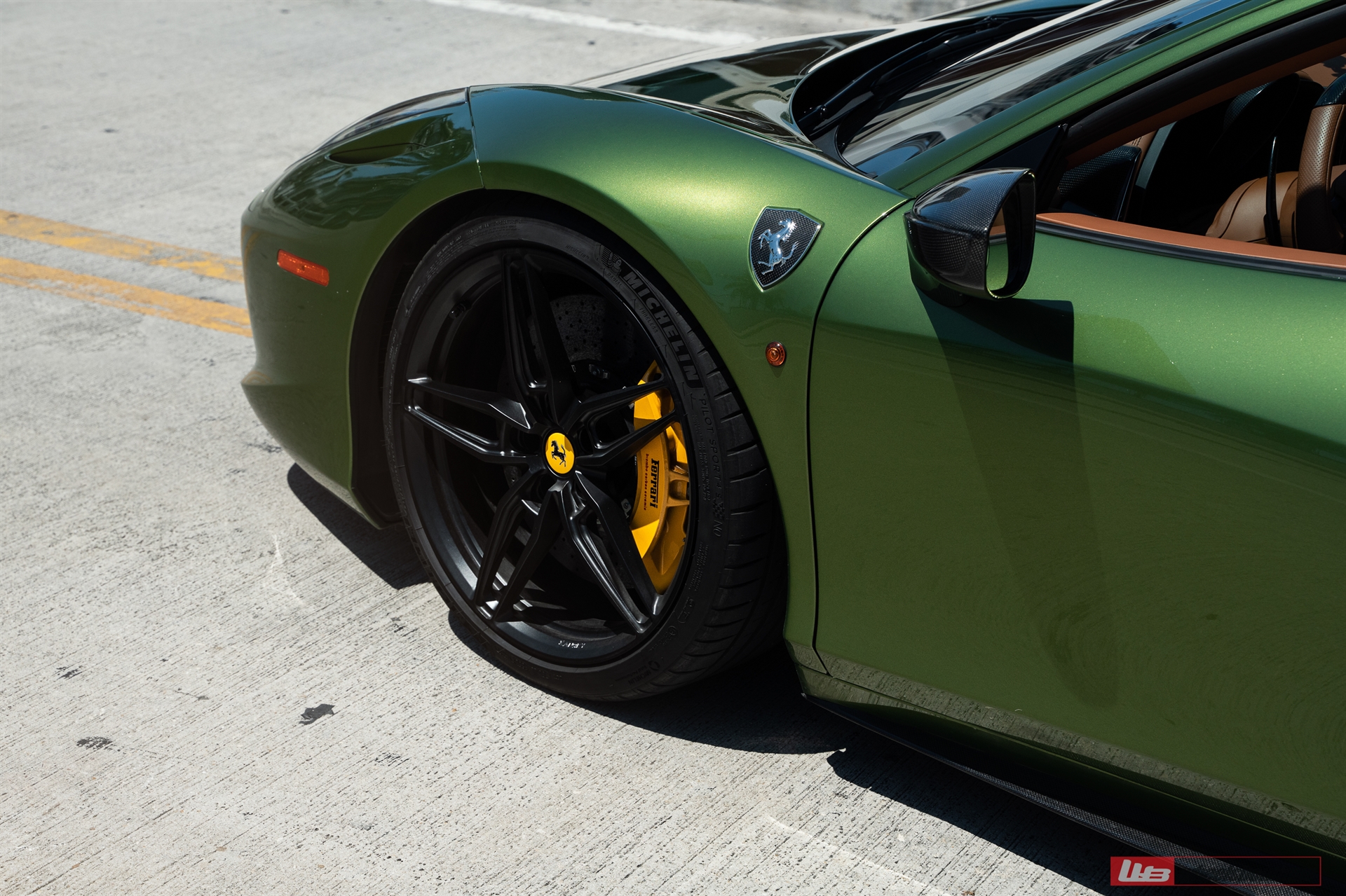 Ferrari 458 | Python Green | on ANRKY AN17 | Satin Black