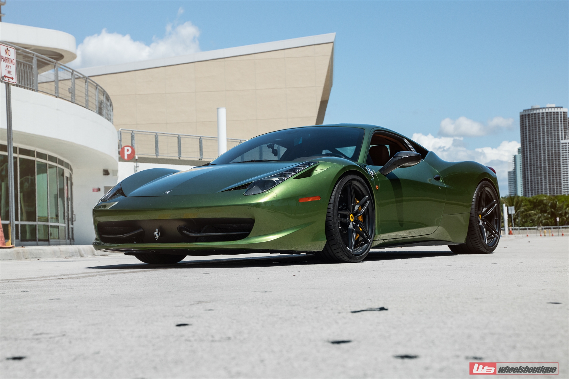 Ferrari 458 | Python Green | on ANRKY AN17 | Satin Black