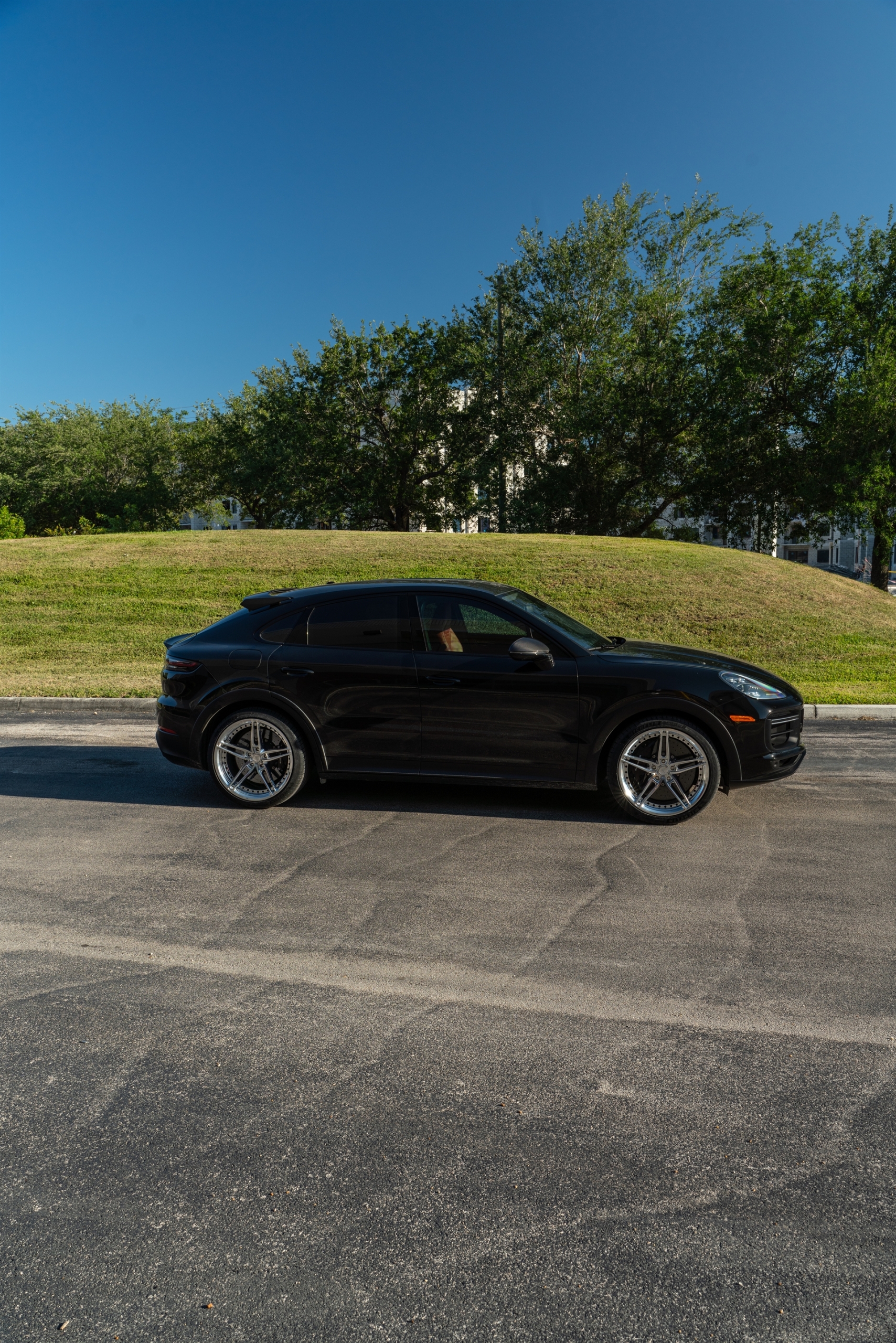 Porsche Cayenne Turbo GT | Black | on ANRKY AN27 | Polished Clear
