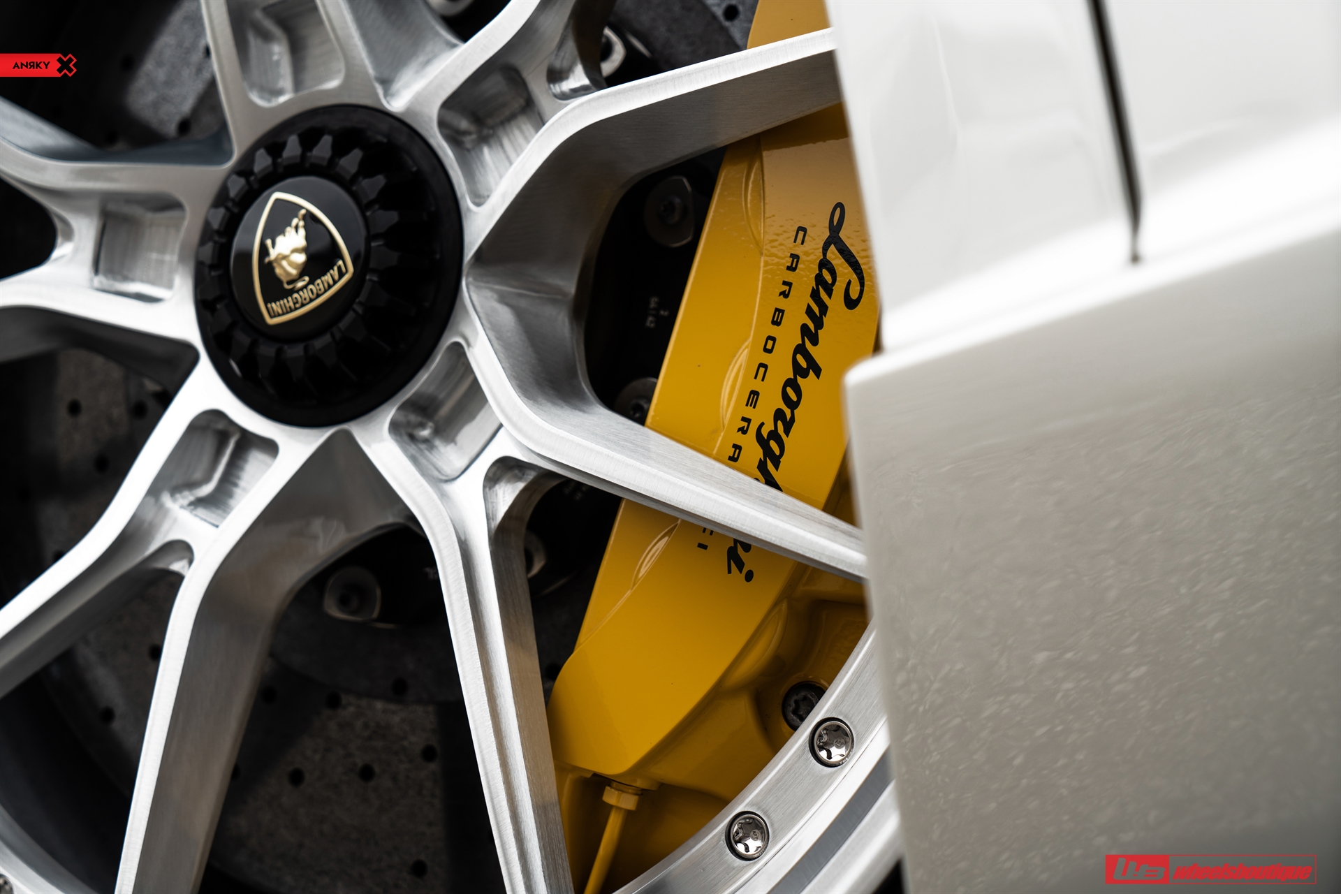 Lamborghini Aventador S | | on ANRKY AN22 | Brushed Clear