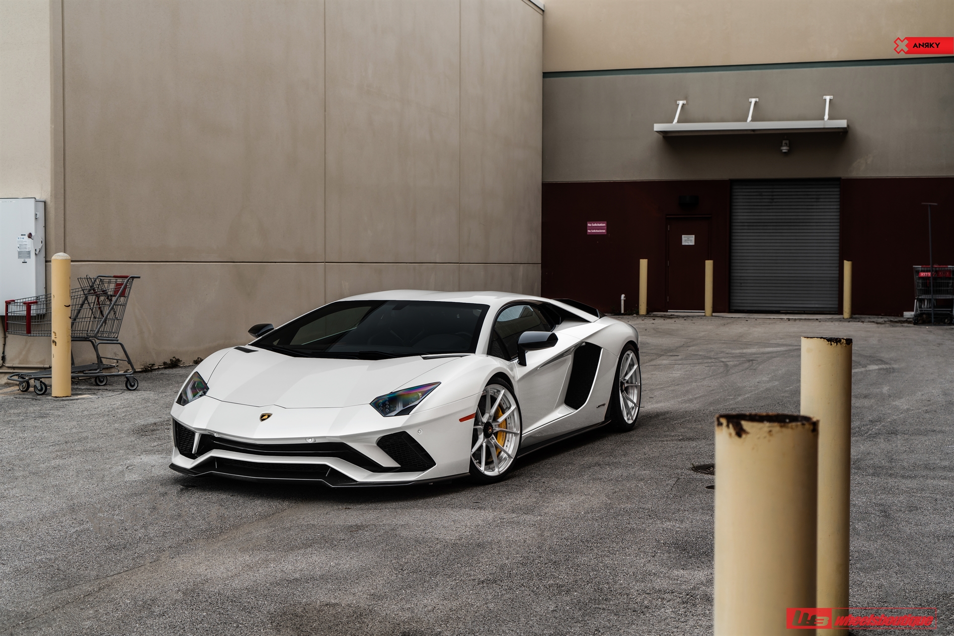 Lamborghini Aventador S | | on ANRKY AN22 | Brushed Clear