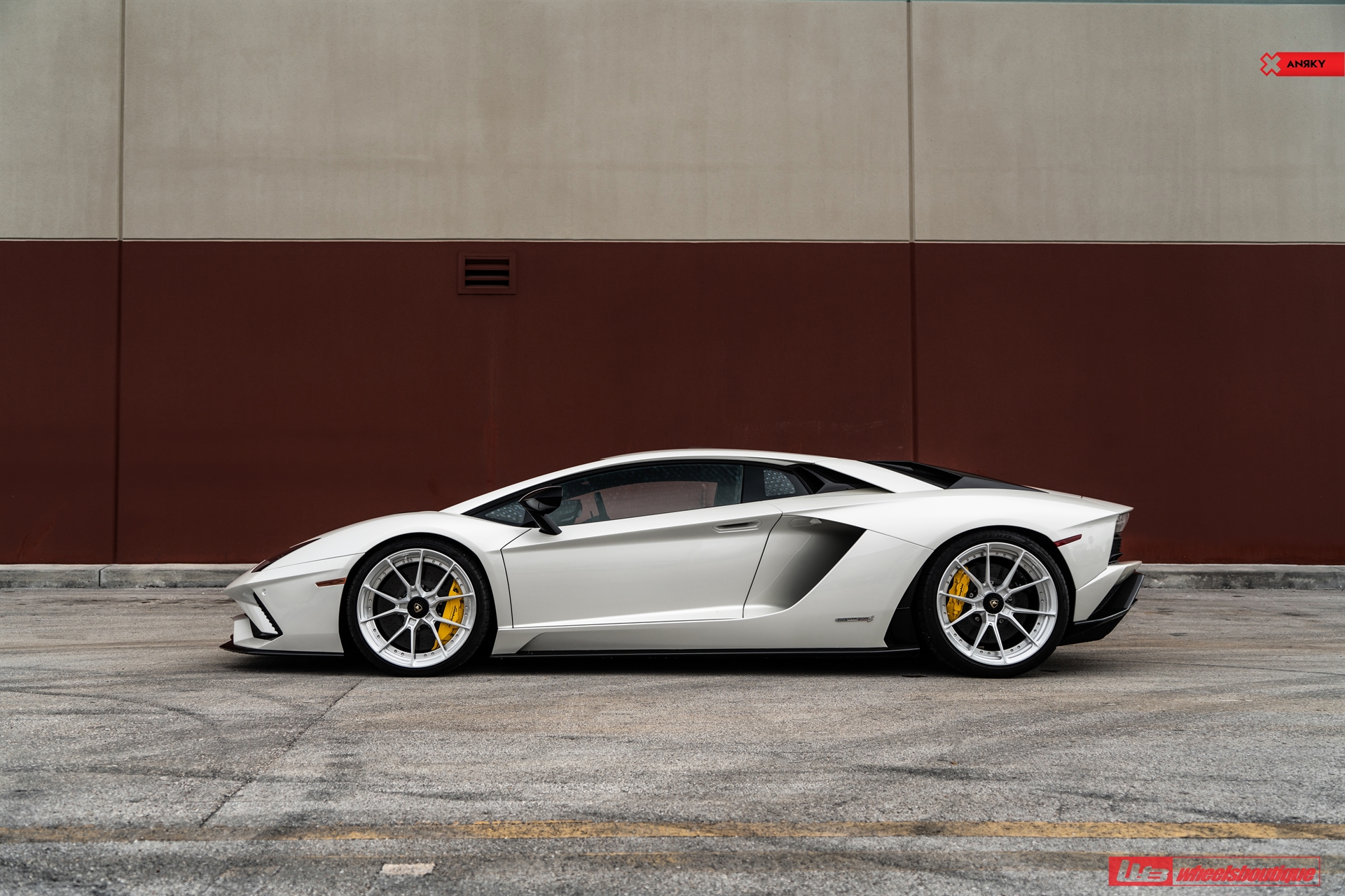 Lamborghini Aventador S | | on ANRKY AN22 | Brushed Clear