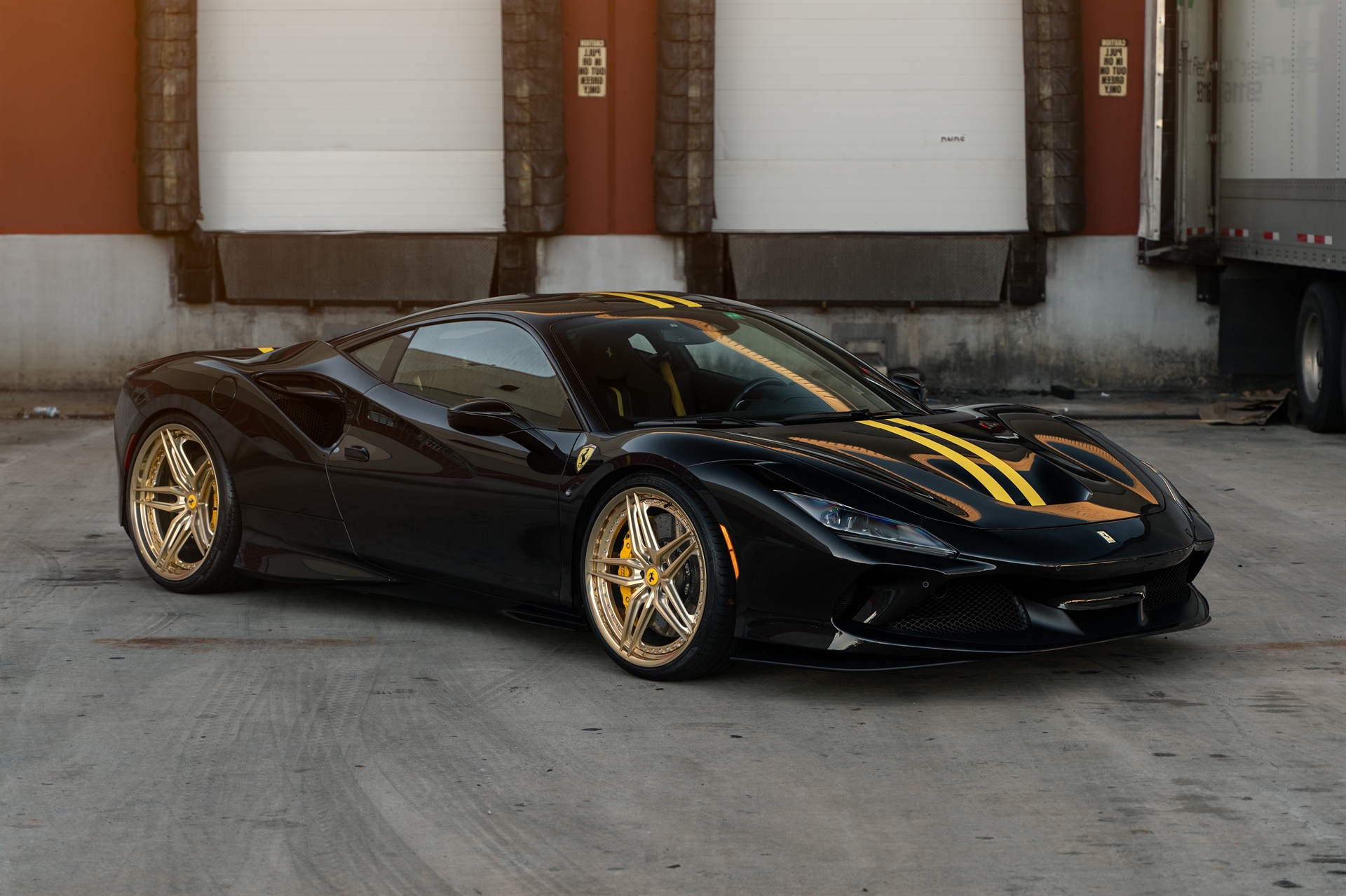 Ferrari F8 | Nero | on HRE P107SC | Frozen Polished Gold