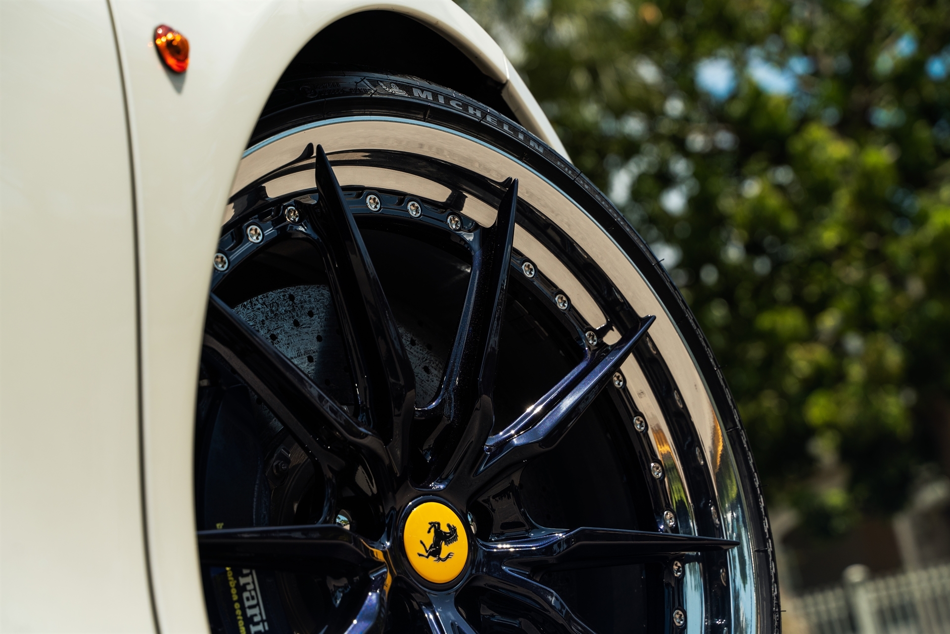 Ferrari 458 | Bianco Fuji | on HRE S104SC | Custom PPG Blue