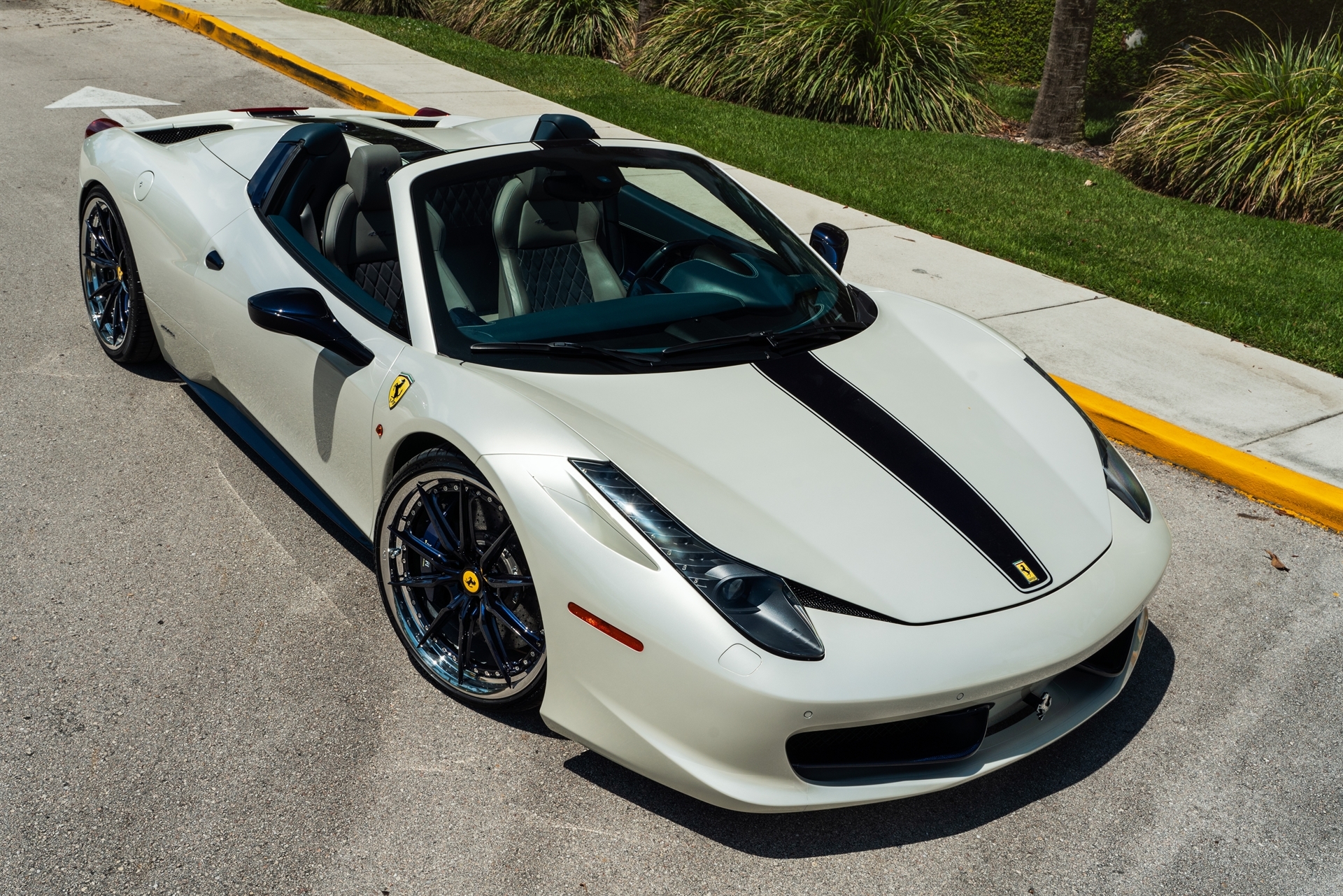 Ferrari 458 | Bianco Fuji | on HRE S104SC | Custom PPG Blue
