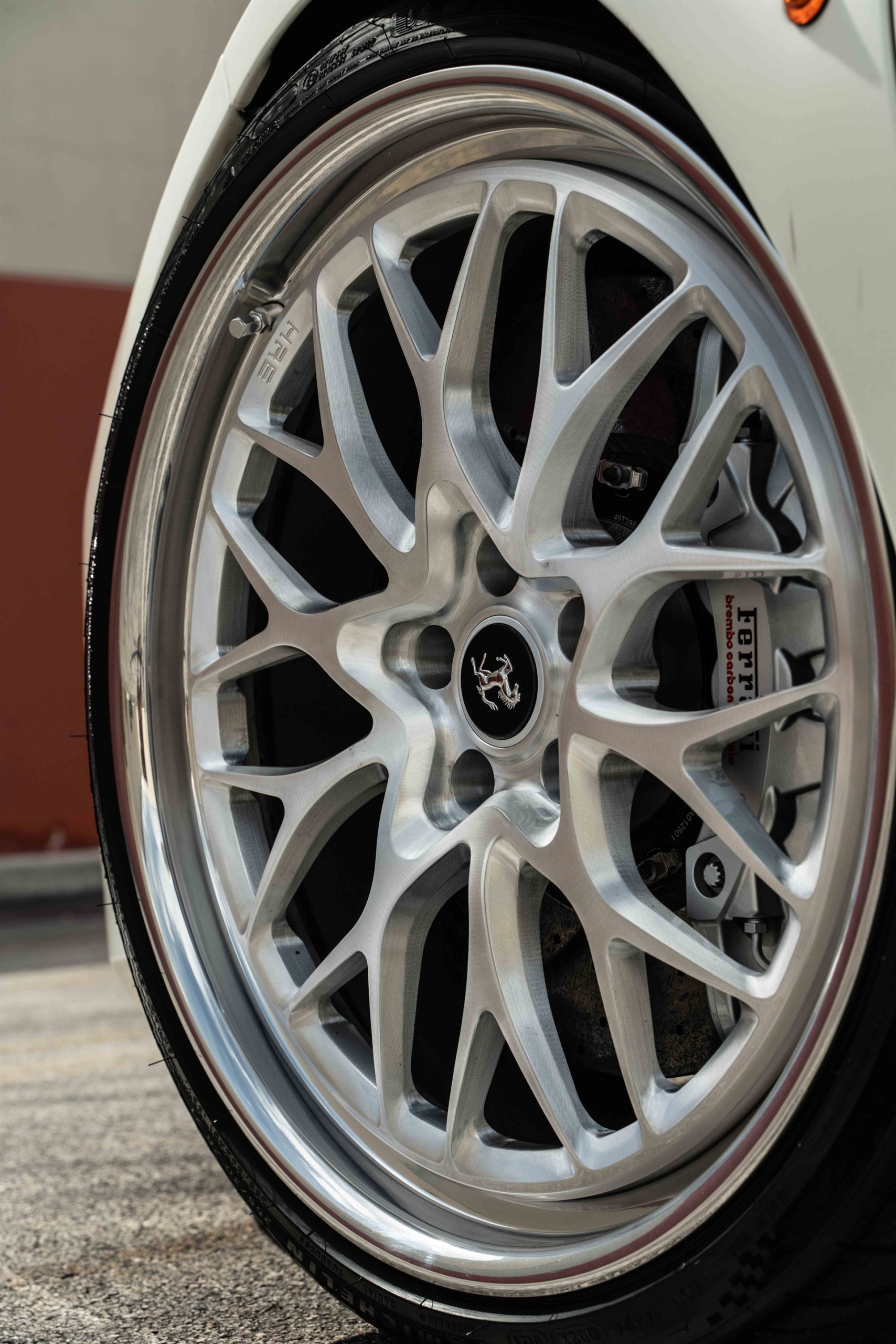 Ferrari 488 | Bianco Fuji | on HRE 520 FMR | Brushed Clear