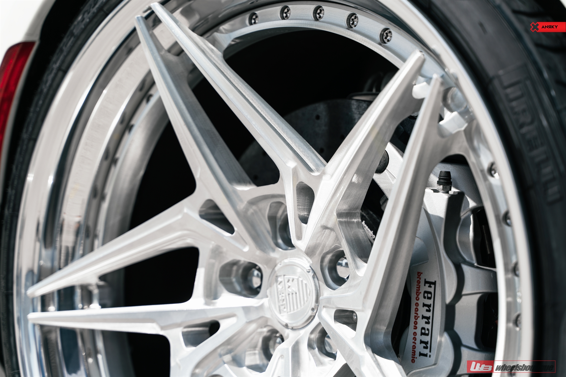 Ferrari 812 | Bianco Avus | on ANRKY S3-X3 | Brushed Clear