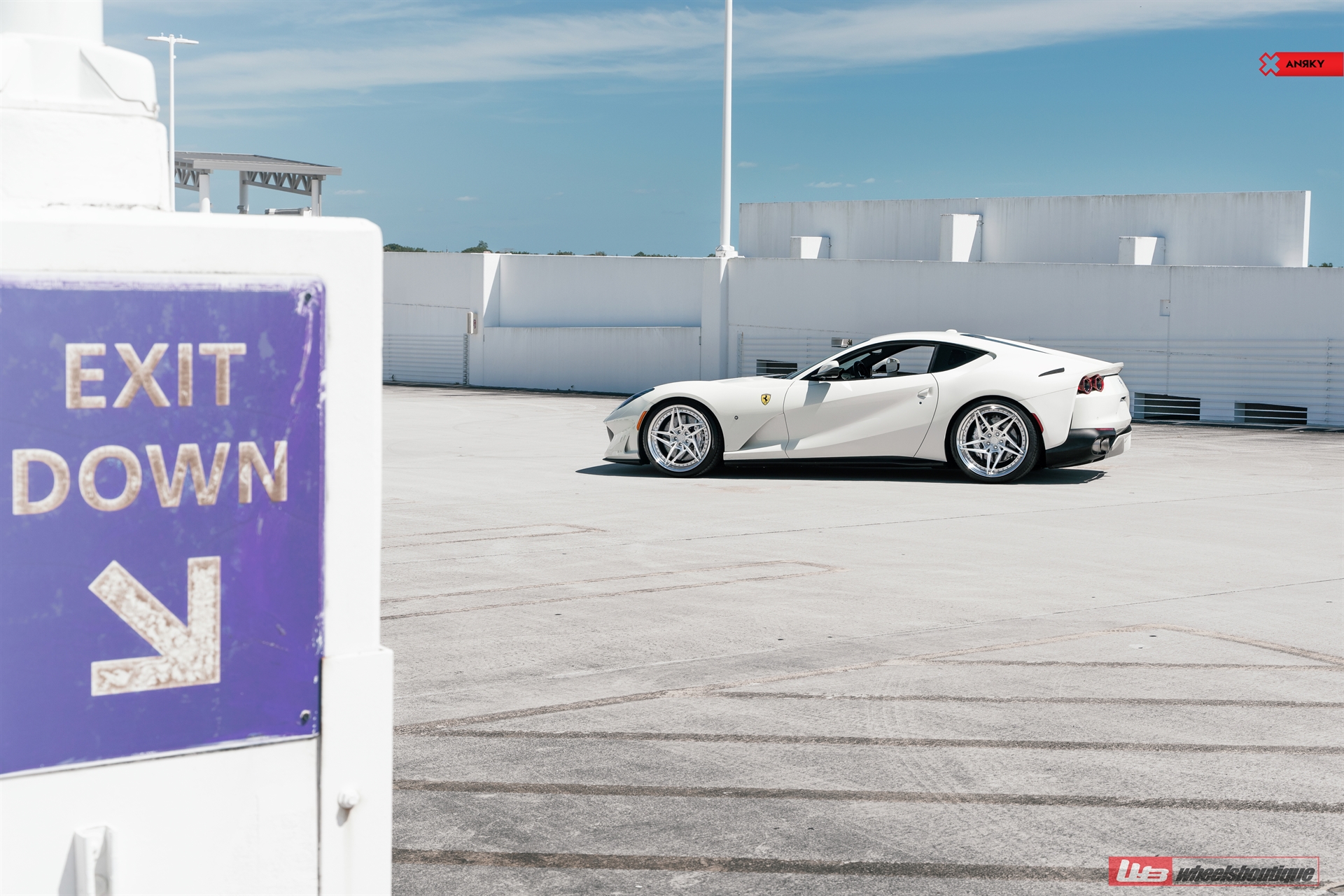 Ferrari 812 | Bianco Avus | on ANRKY S3-X3 | Brushed Clear
