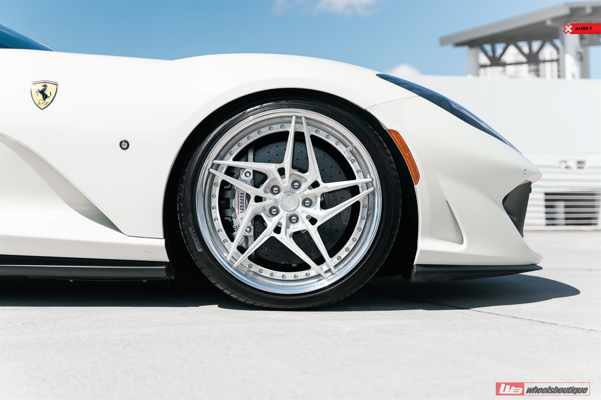 Ferrari 812 | Bianco Avus | on ANRKY S3-X3 | Brushed Clear