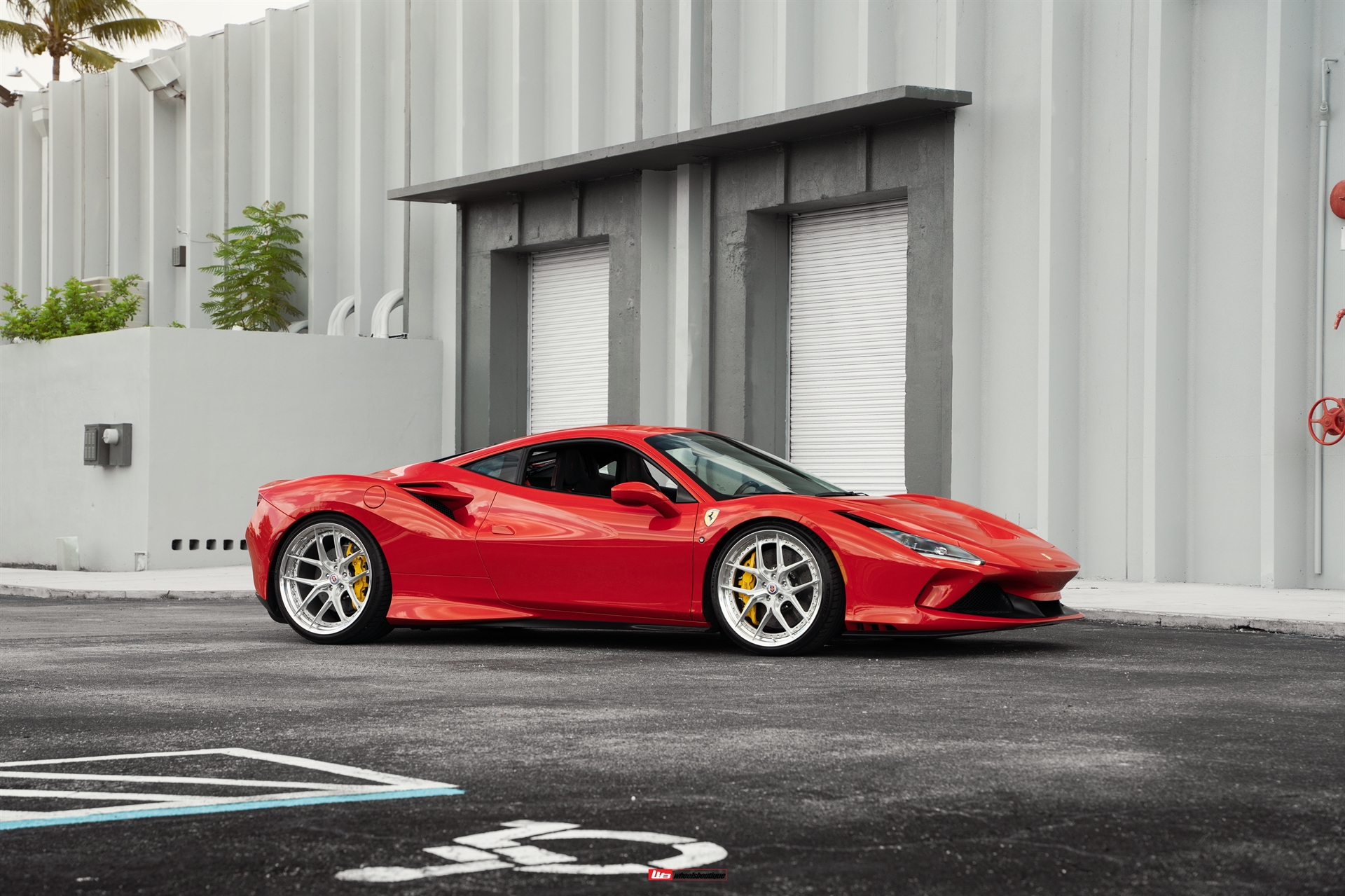 Ferrari F8 | Rosso Corsa | on HRE S101SC | Brushed Clear