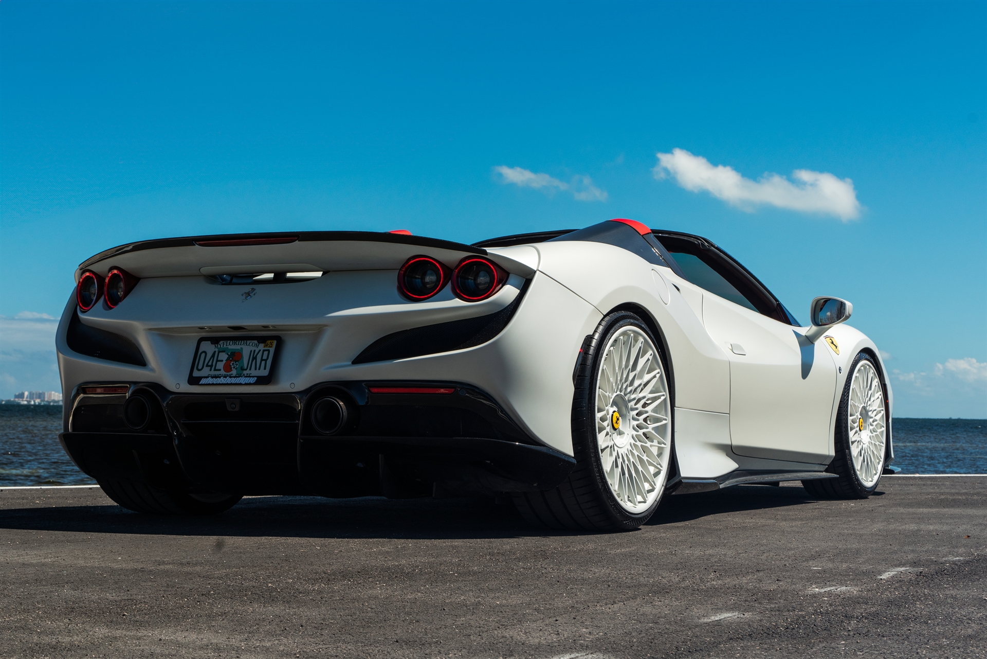 Novitec F8 Spider | Bianco Avus | on ANRKY RS7.3 | Gloss White
