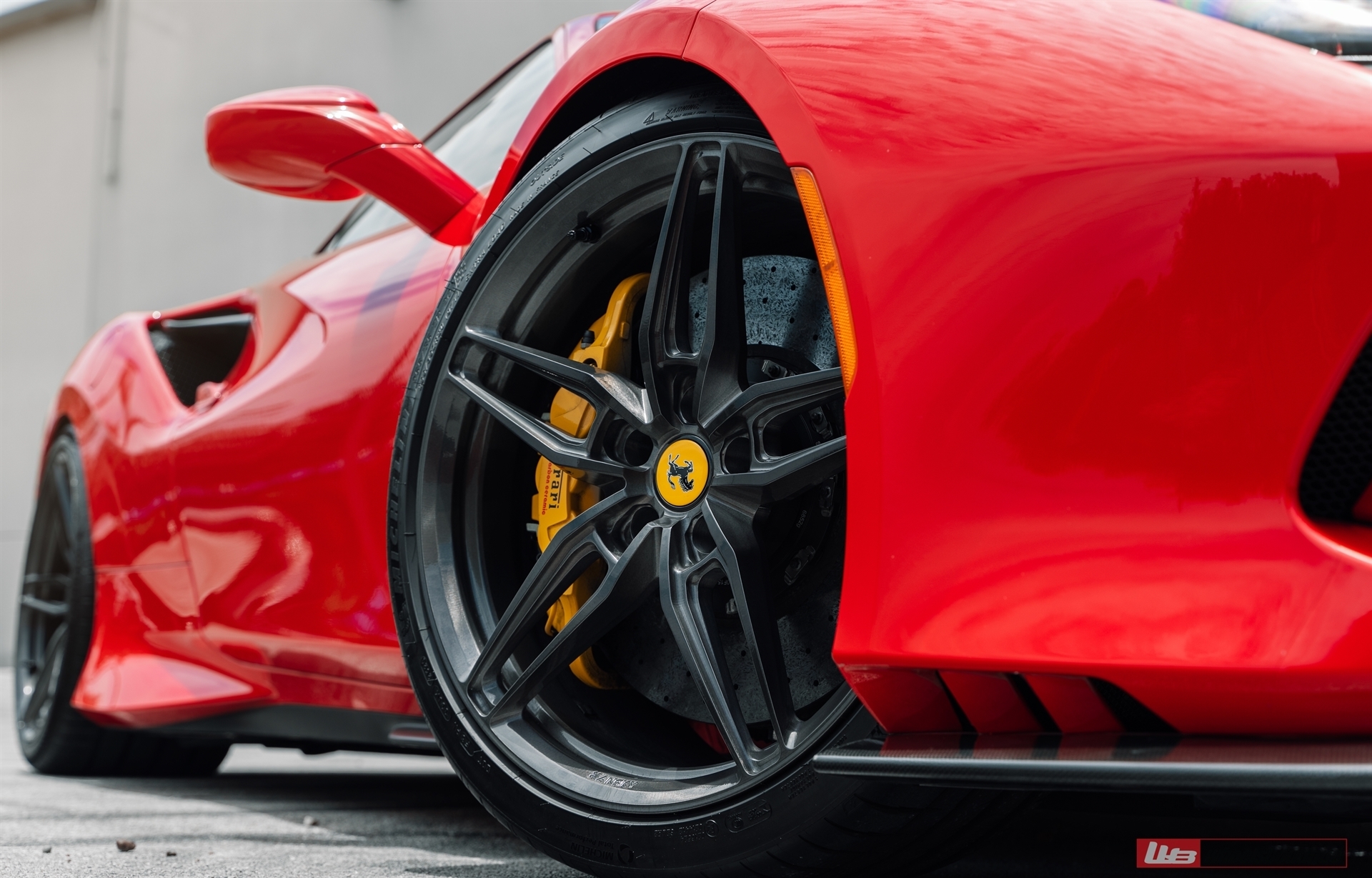 Novitec F8 | Rosso Corsa | on ANRKY AN17 | Mirror Polished Smoked