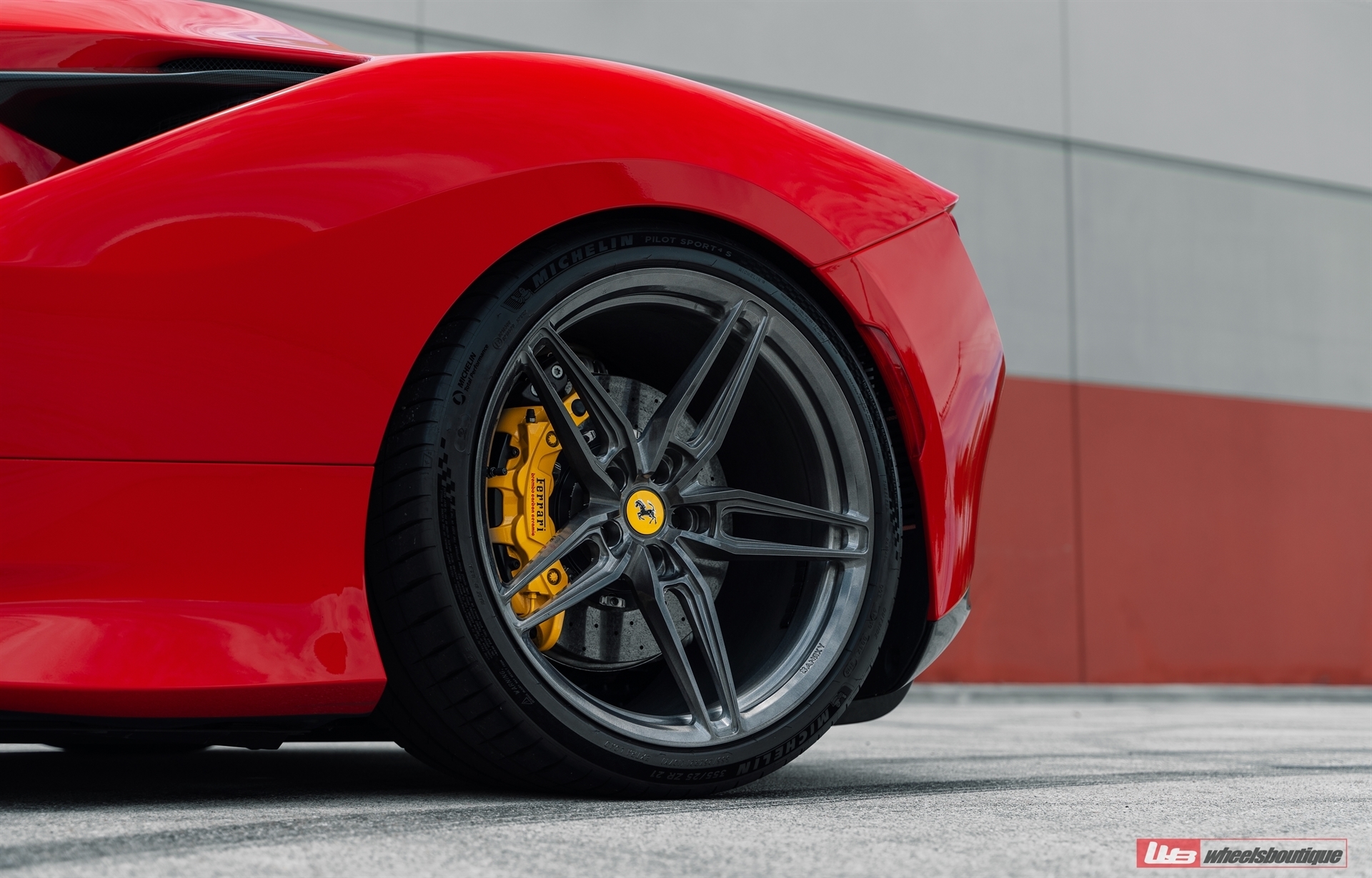 Novitec F8 | Rosso Corsa | on ANRKY AN17 | Mirror Polished Smoked