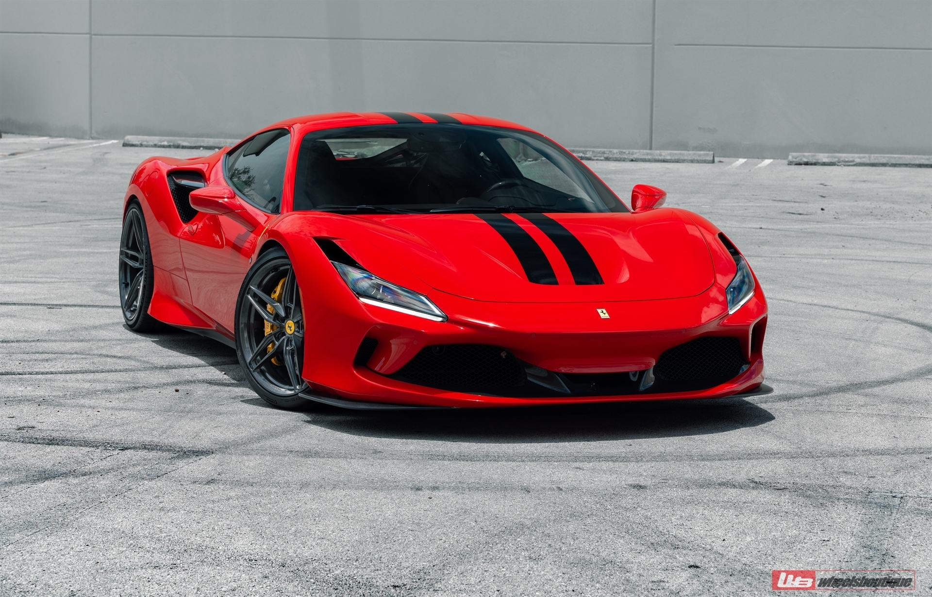 Novitec F8 | Rosso Corsa | on ANRKY AN17 | Mirror Polished Smoked