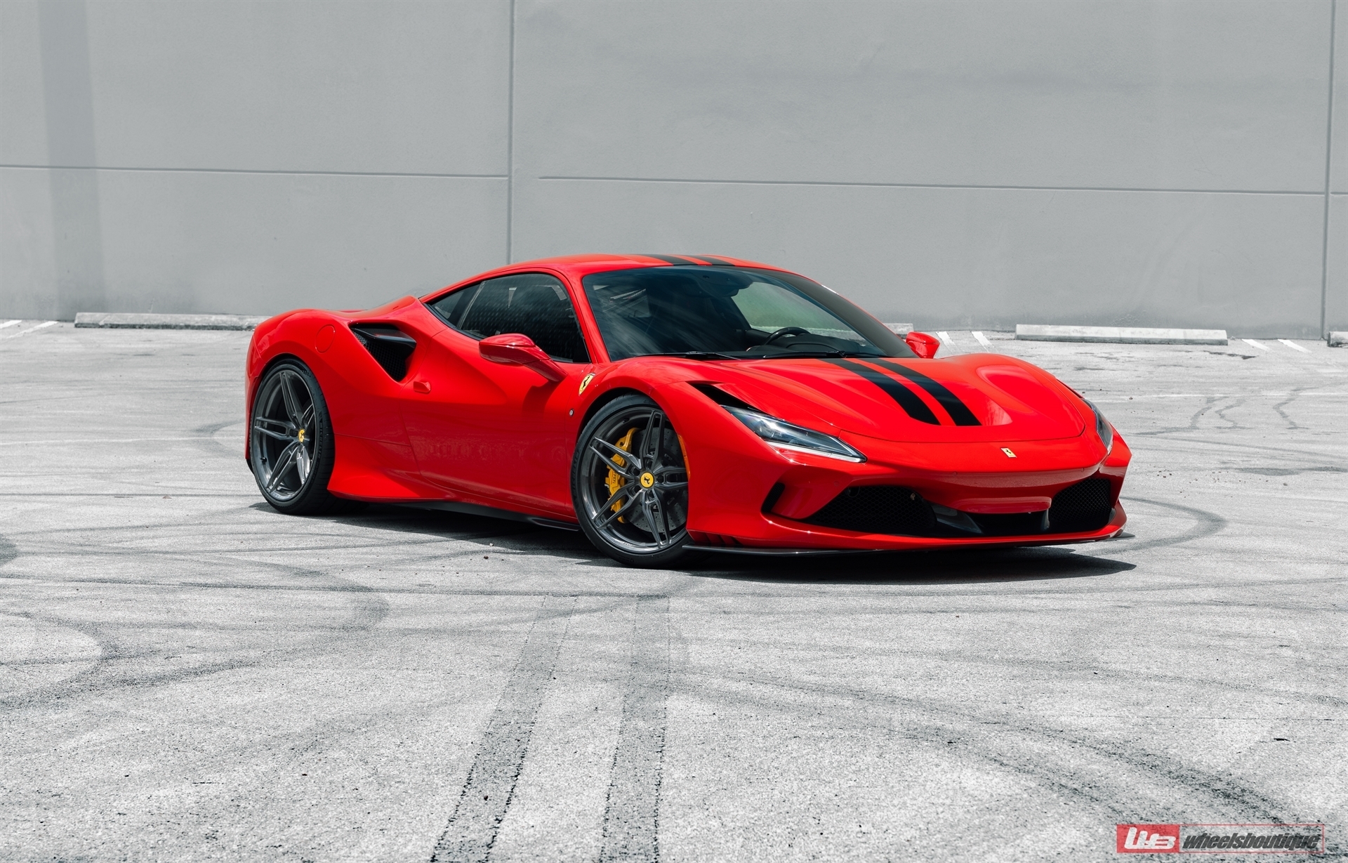 Novitec F8 | Rosso Corsa | on ANRKY AN17 | Mirror Polished Smoked
