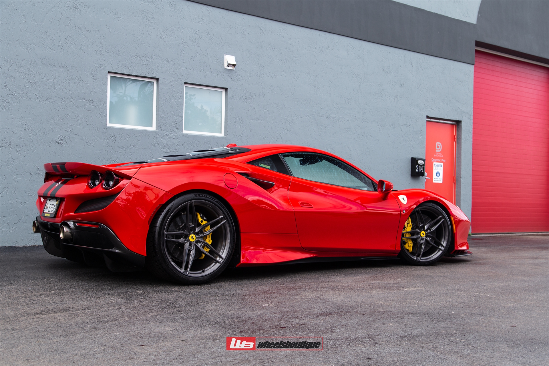 Novitec F8 | Rosso Corsa | on ANRKY AN17 | Mirror Polished Smoked