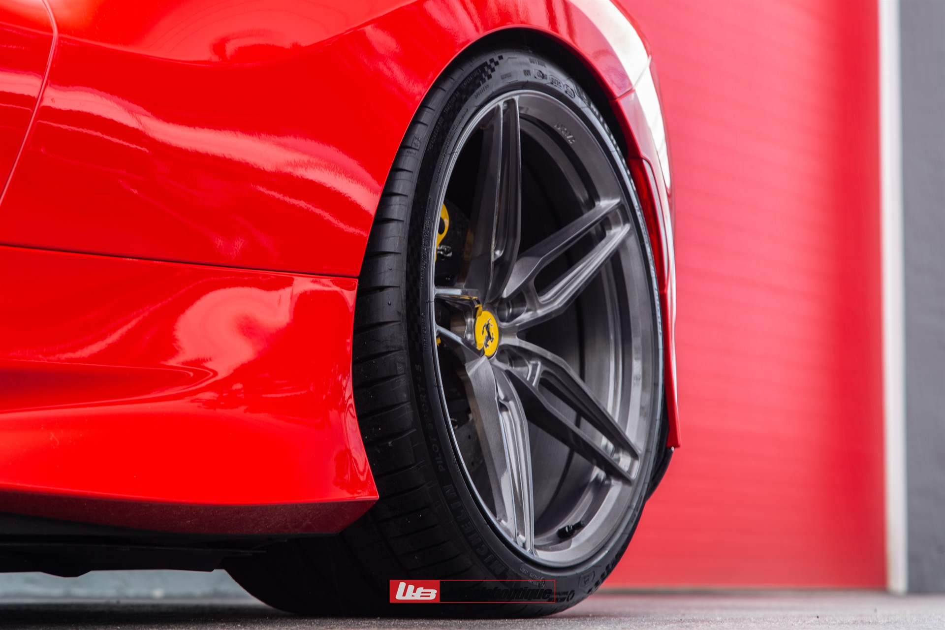 Novitec F8 | Rosso Corsa | on ANRKY AN17 | Mirror Polished Smoked
