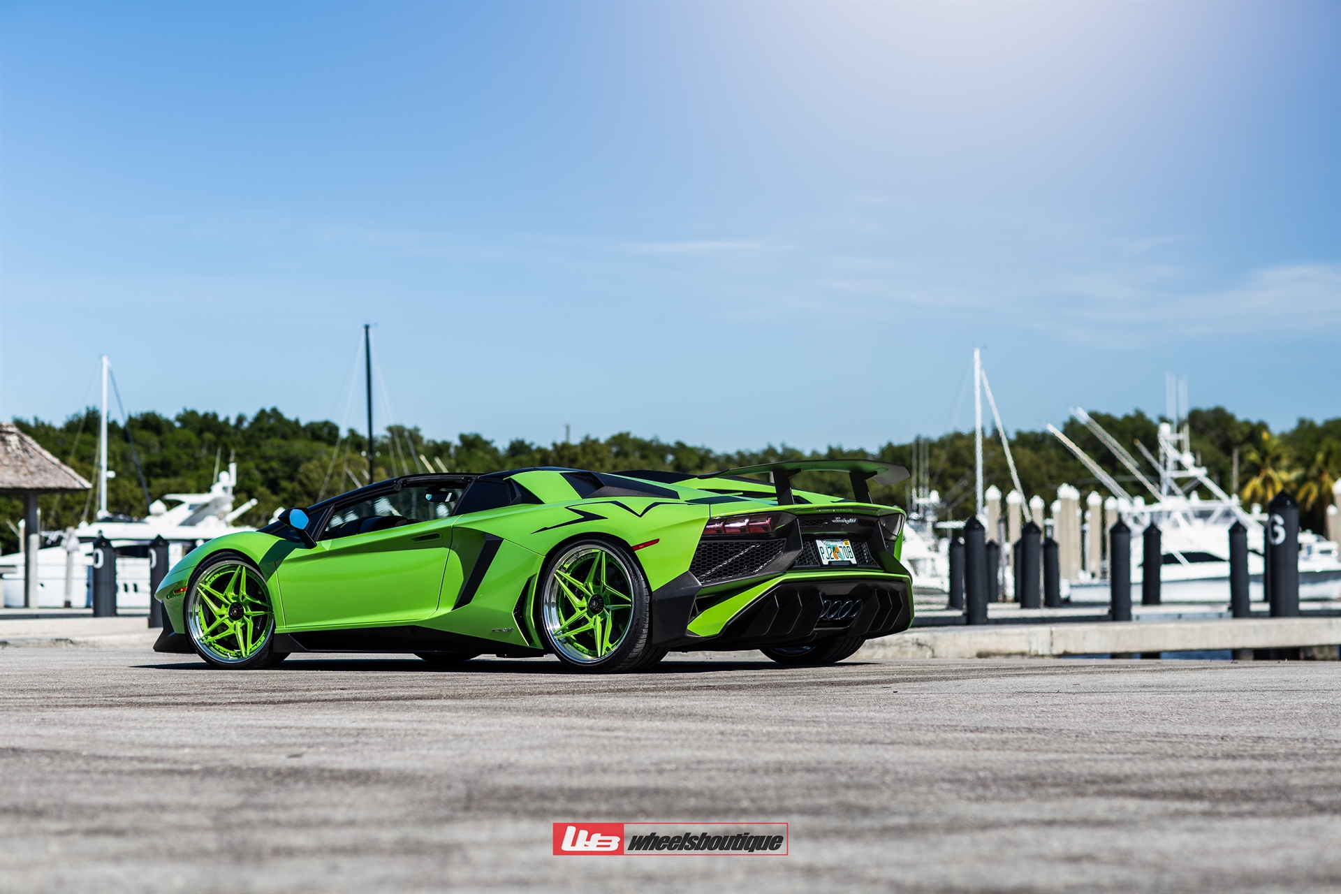 Lamborghini Aventador SV Roadster | Verde Ithaca | on ANRKY S3-X3 | PPG Color Matched: Verde Ithaca Center
