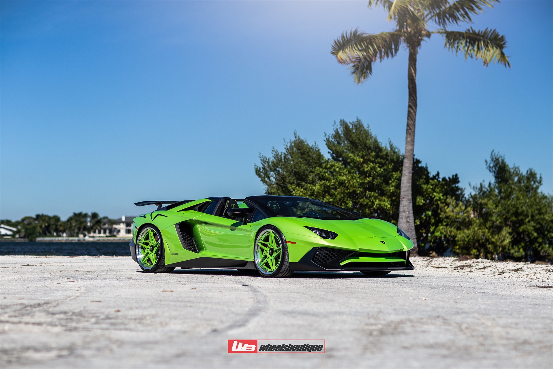 Lamborghini Aventador SV Roadster | Verde Ithaca | on ANRKY S3-X3 | PPG Color Matched: Verde Ithaca Center