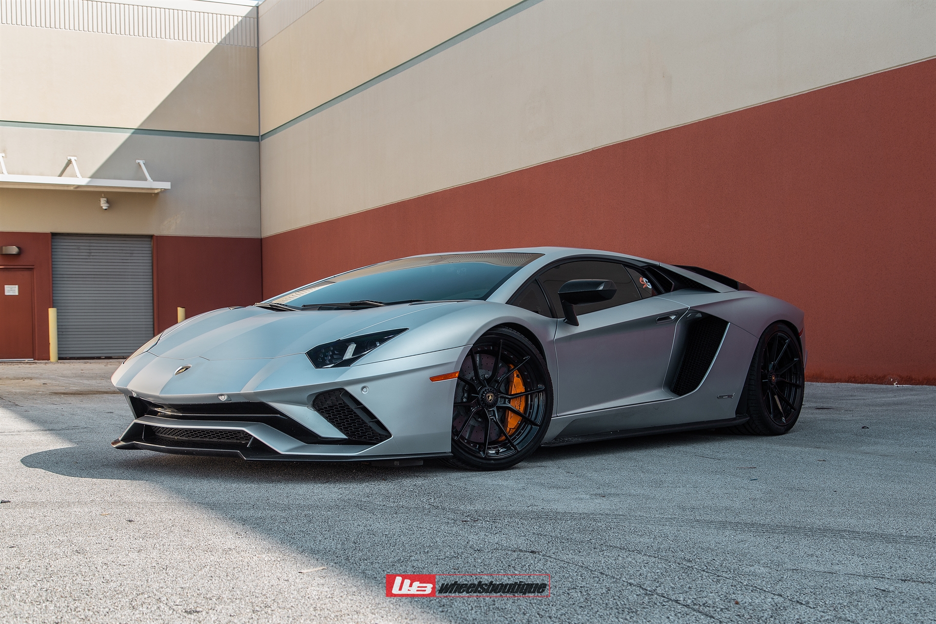 Lamborghini Aventador S | | on ANRKY AN22 | Gloss Black