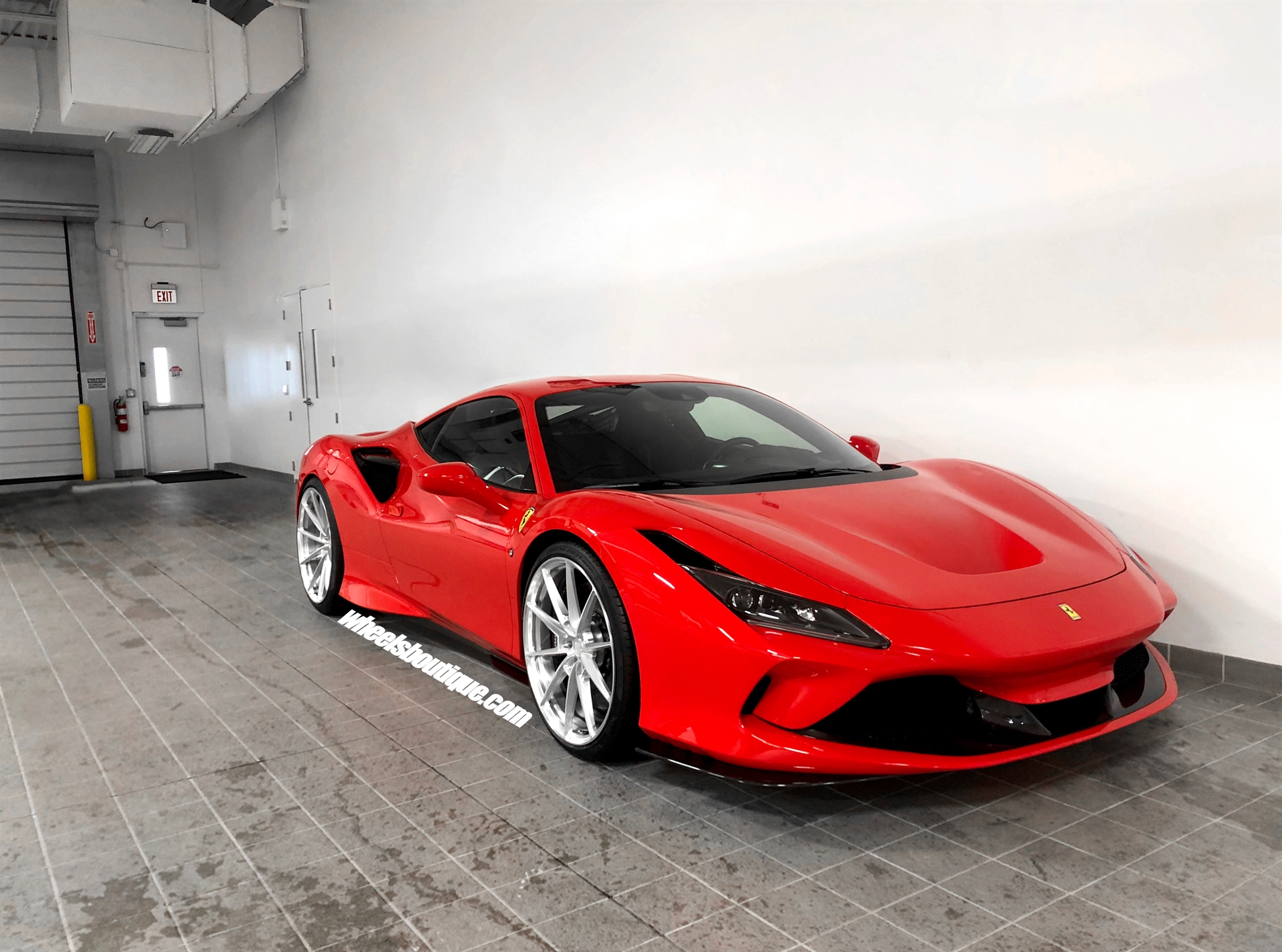 Ferrari F8 | Rosso Corsa | on ANRKY AN18 | Brushed Clear