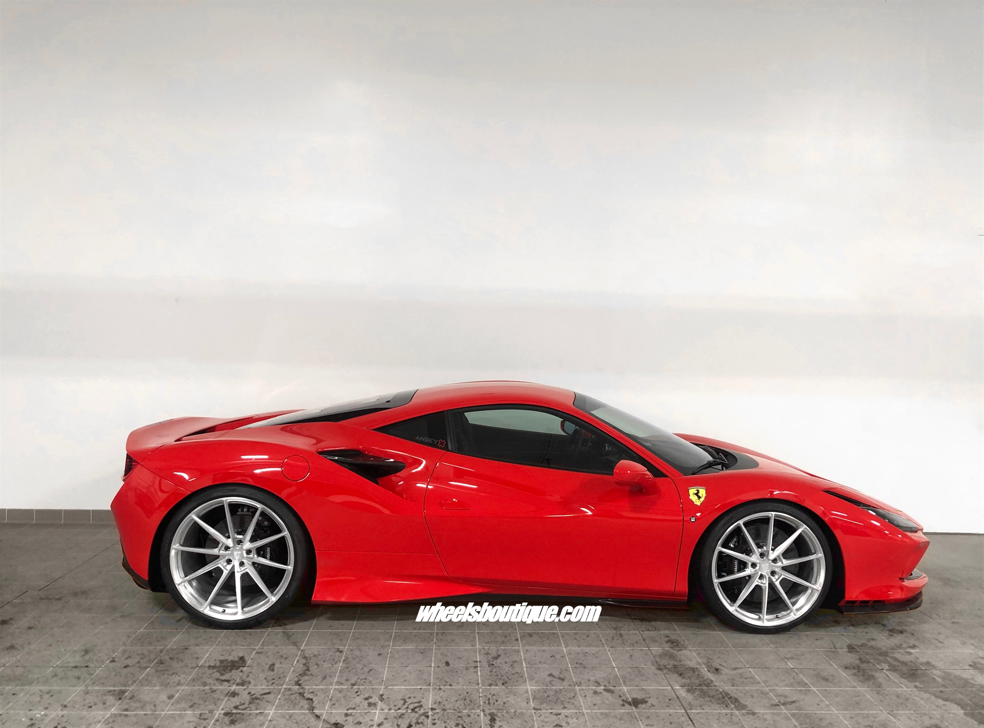 Ferrari F8 | Rosso Corsa | on ANRKY AN18 | Brushed Clear