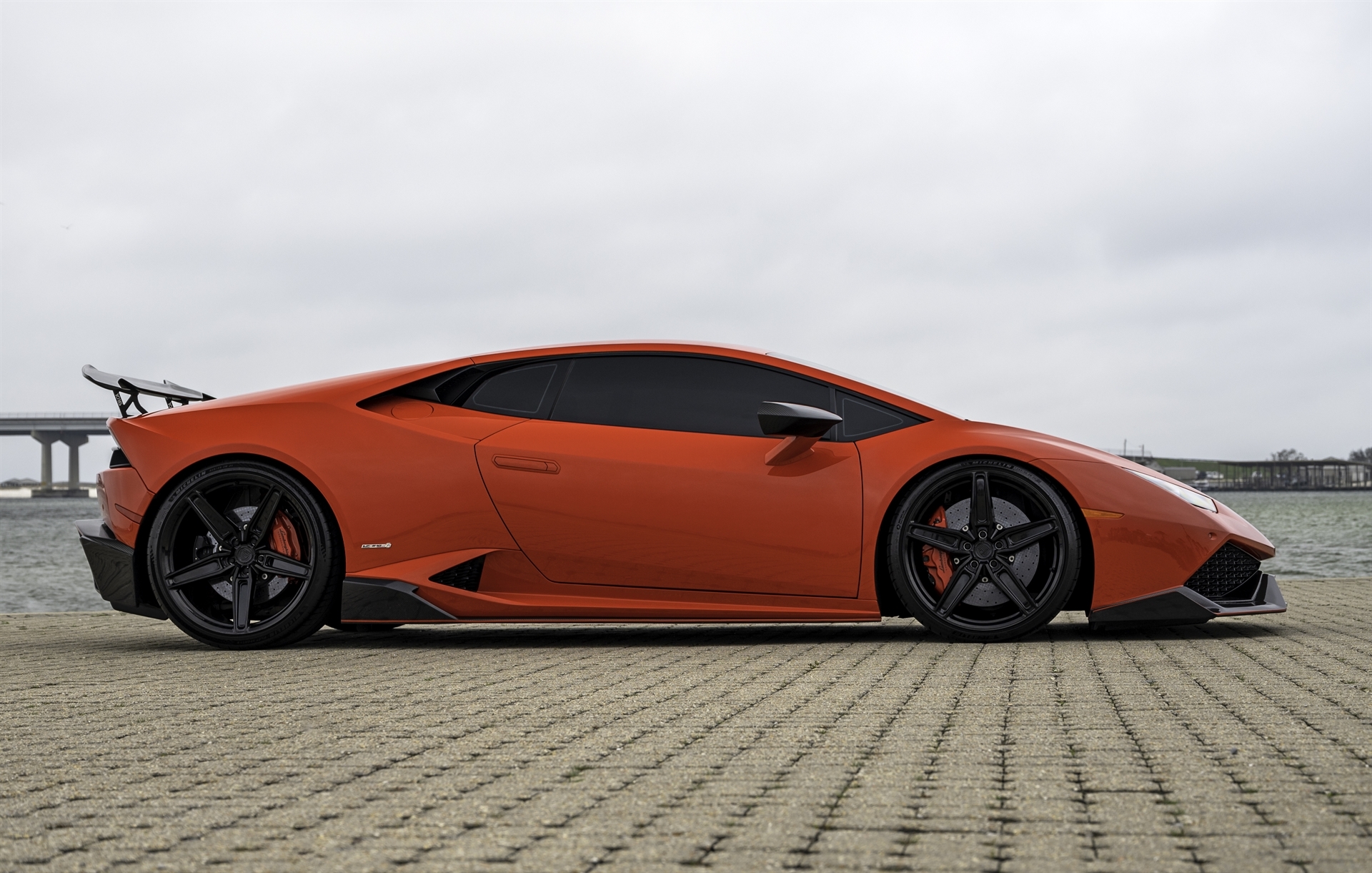 Lamborghini Huracan | | on ANRKY AN15 | Gloss Black
