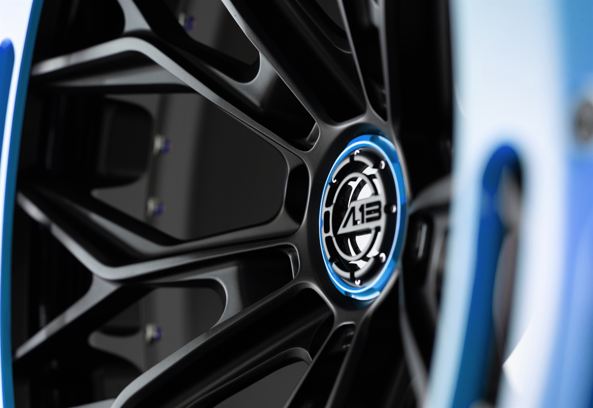 Novitec Urus | | on AL13 R80-109R | Satin Black
