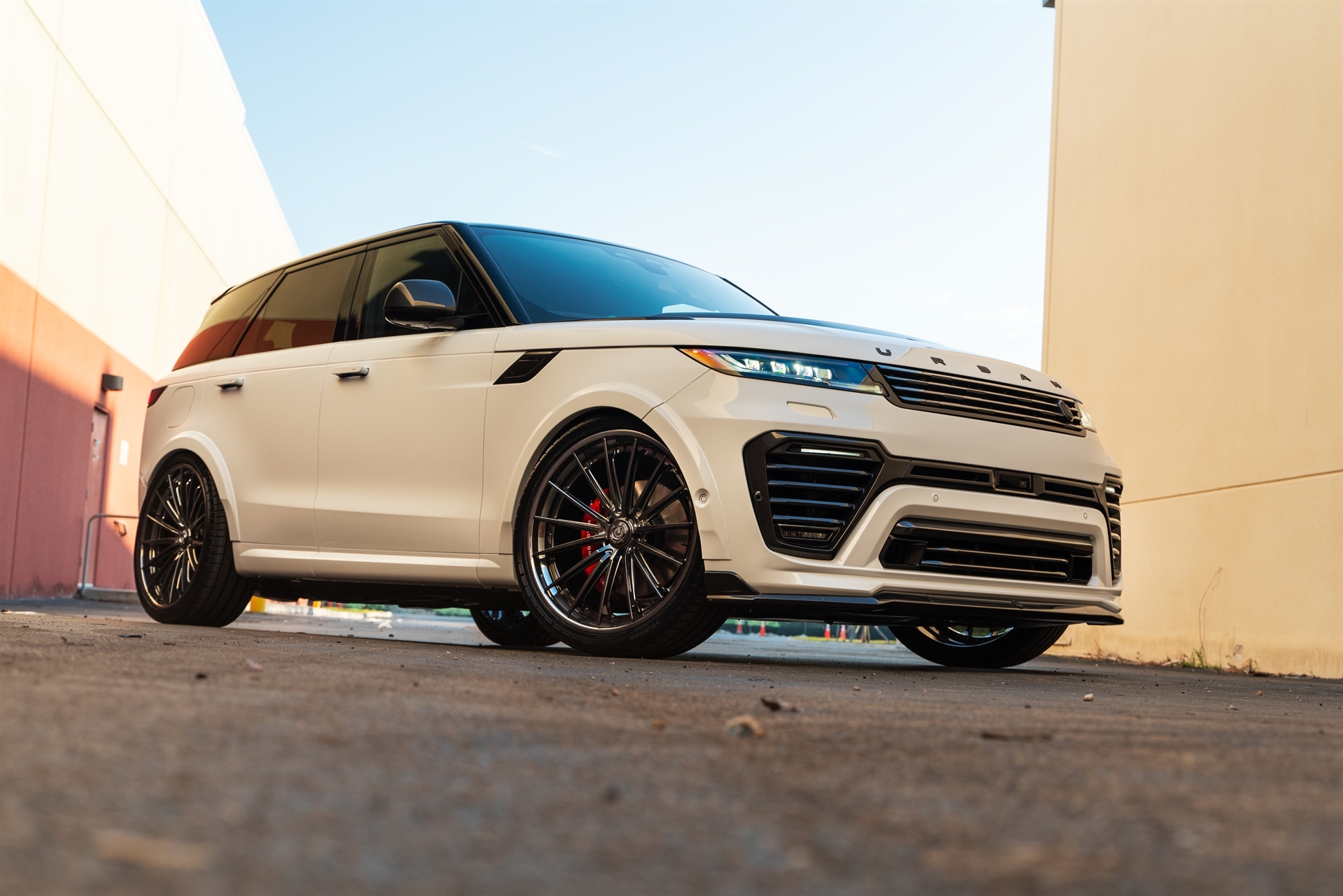 Urban Automotive Range Rover Sport | on 1886  XR016 | Mirror Polished Smoke