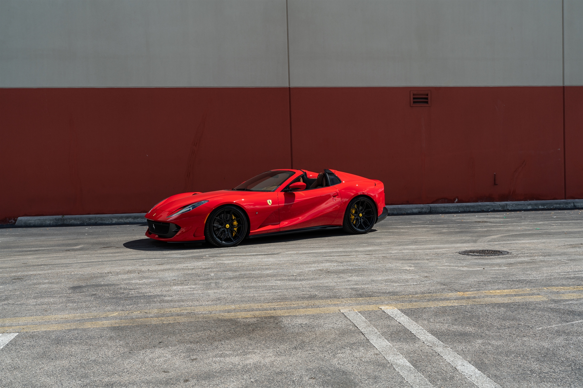 Ferrari 812 GTS | Rosso Corsa | on Novitec NF11 | Satin Black