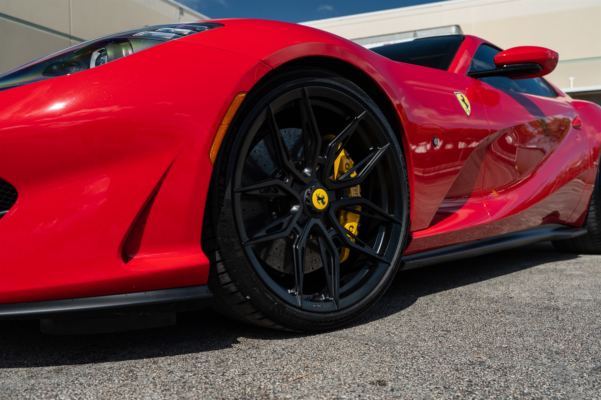 Ferrari 812 GTS | Rosso Corsa | on Novitec NF11 | Satin Black