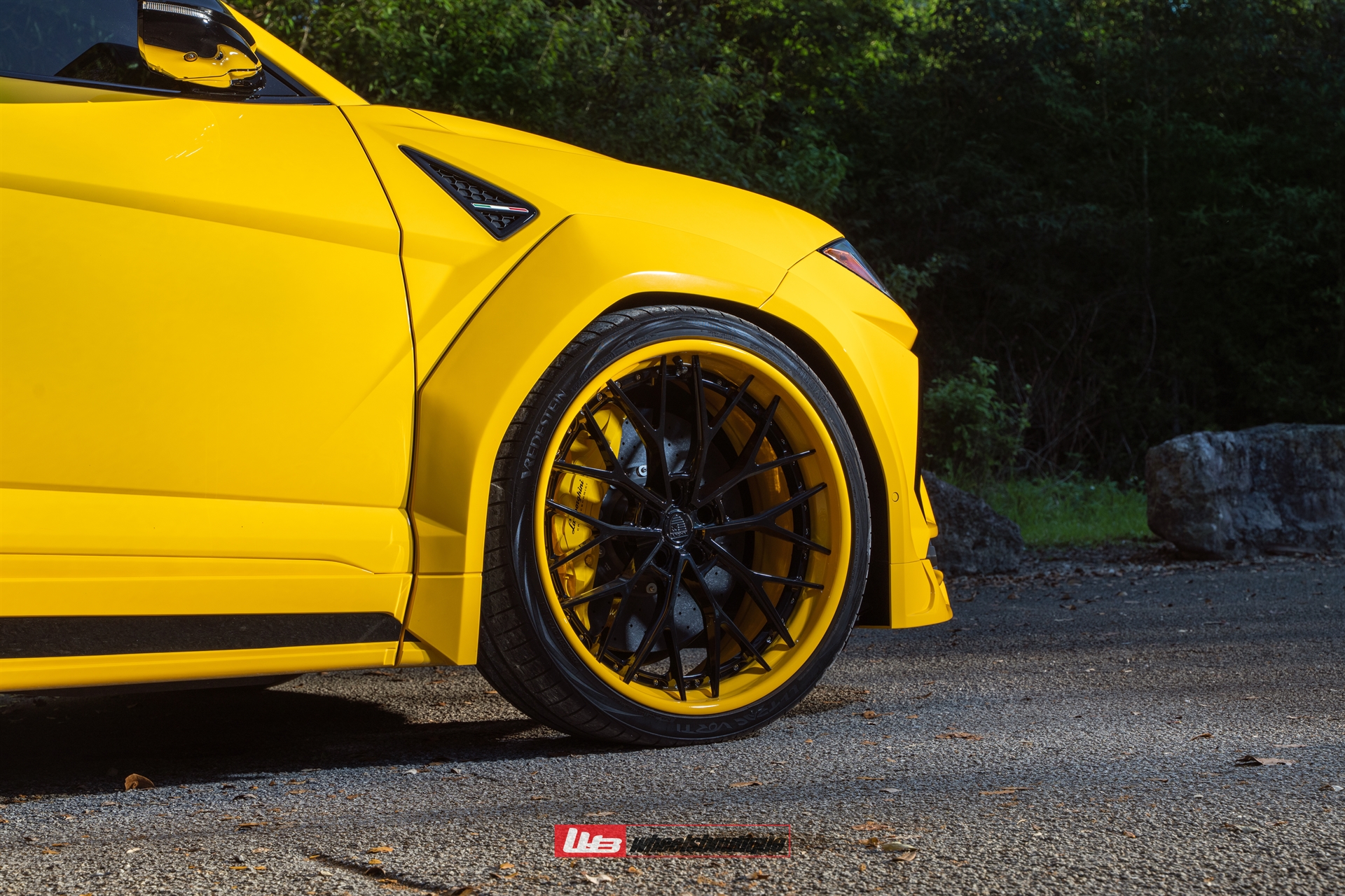 Novitec: Urus | on ANRKY AN30 | Gloss Black