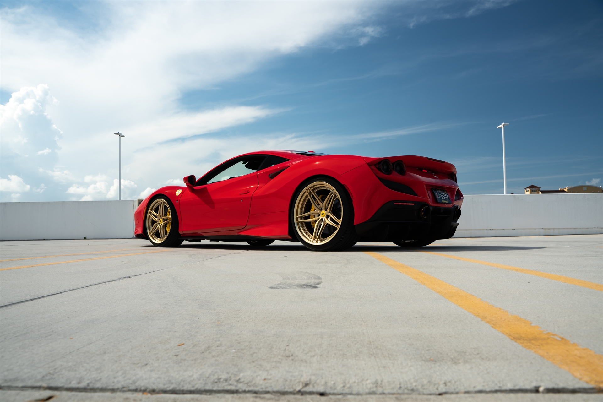 Ferrari F8 | Rosso Corsa | on HRE S107SC | Frozen Polished Gold