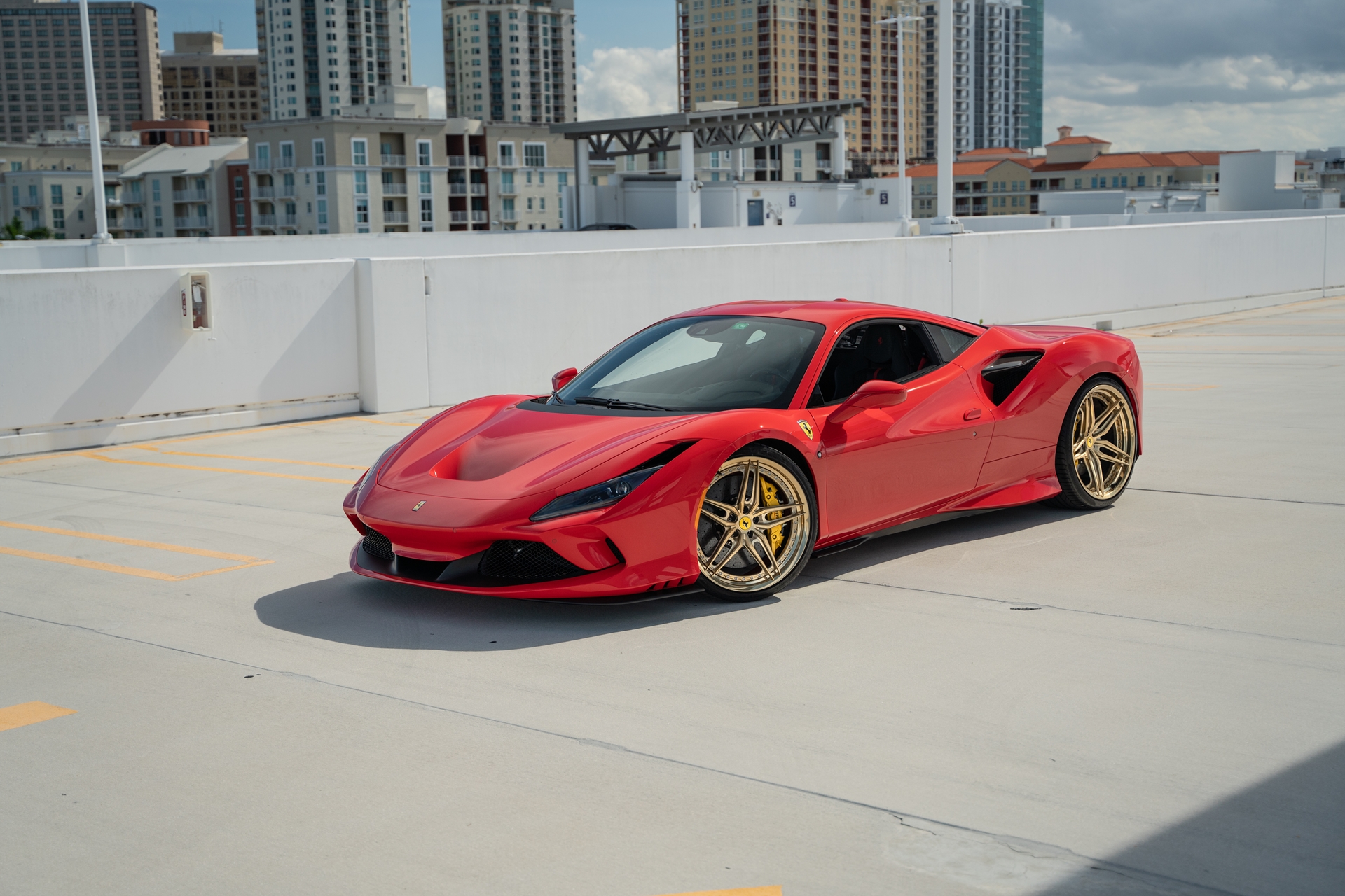 Ferrari F8 | Rosso Corsa | on HRE S107SC | Frozen Polished Gold