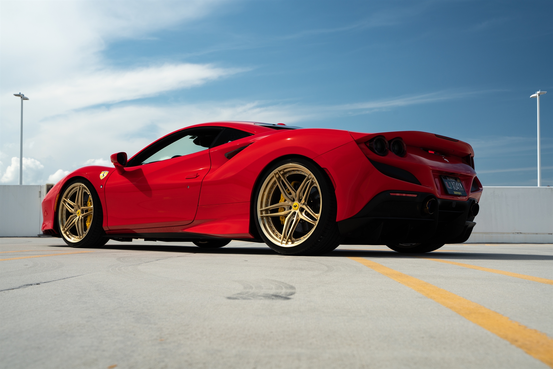 Ferrari F8 | Rosso Corsa | on HRE S107SC | Frozen Polished Gold