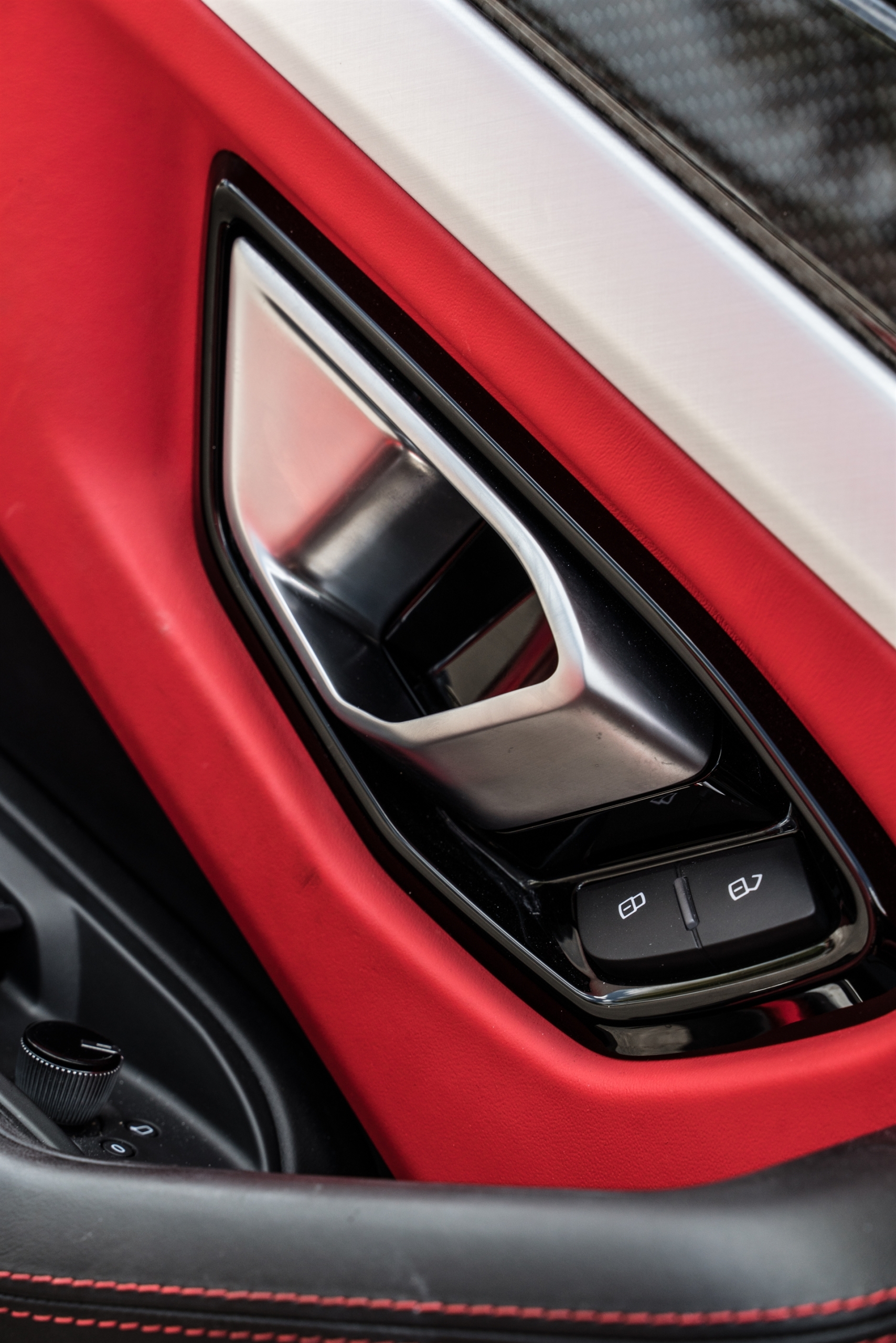 1016 Industries: Urus | Rosso Mars | on 1886 S009 | Satin Black