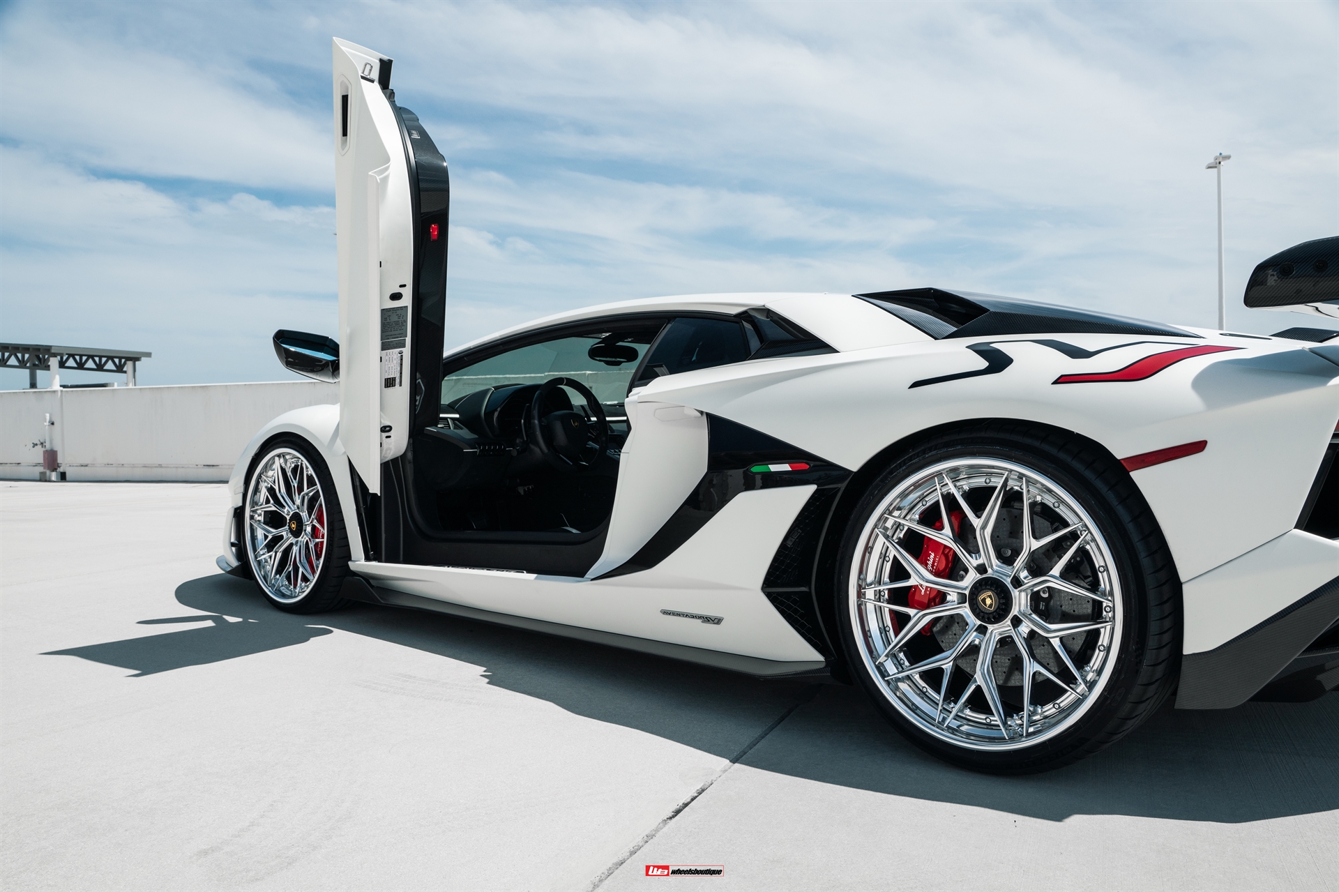Lamborghini Aventador SVJ | | on AL13 R80 | Two-Tone: Brushed Clear Face + Polished Clear Windows 