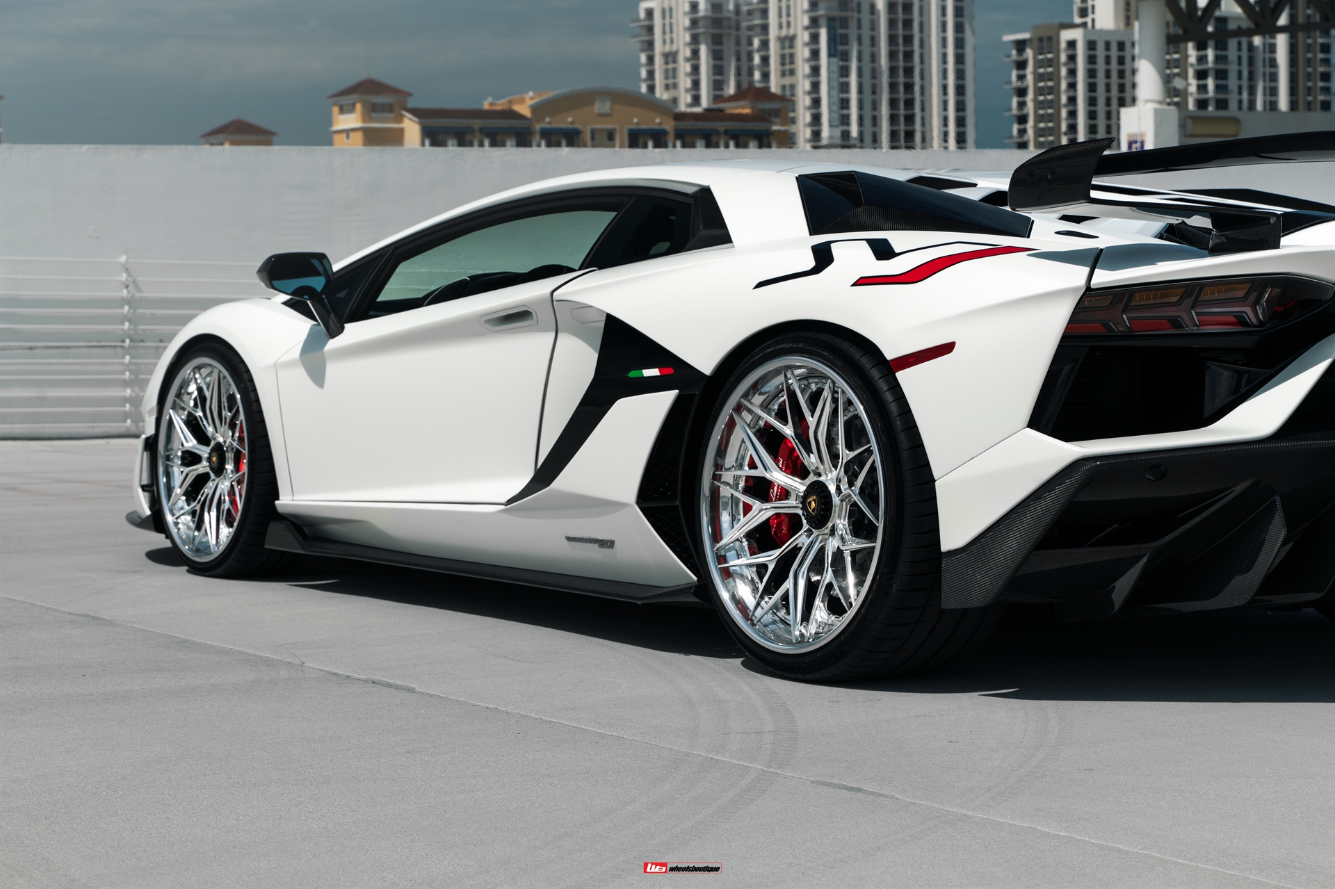 Lamborghini Aventador SVJ | | on AL13 R80 | Two-Tone: Brushed Clear Face + Polished Clear Windows 