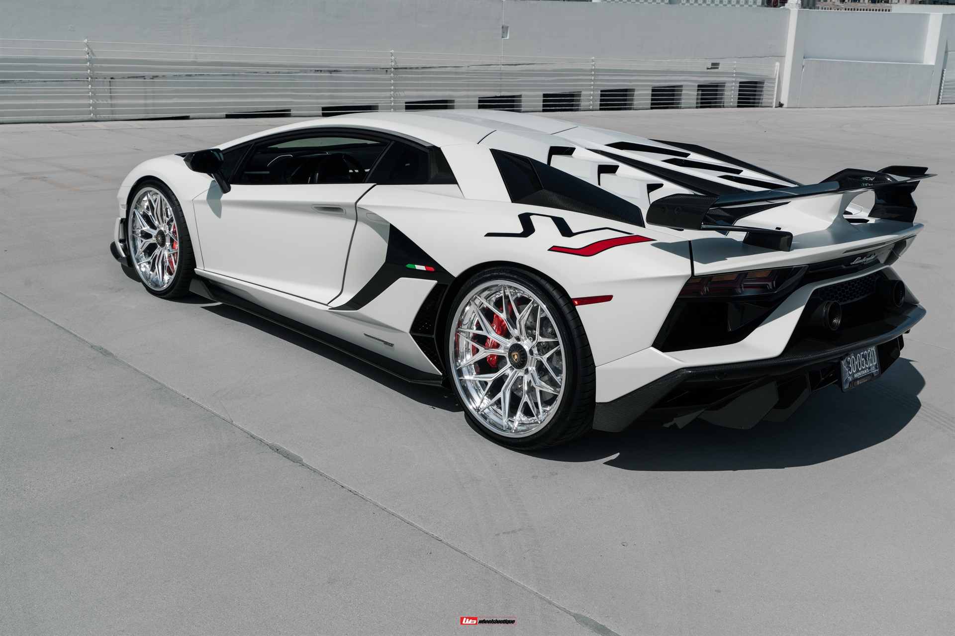 Lamborghini Aventador SVJ | | on AL13 R80 | Two-Tone: Brushed Clear Face + Polished Clear Windows 
