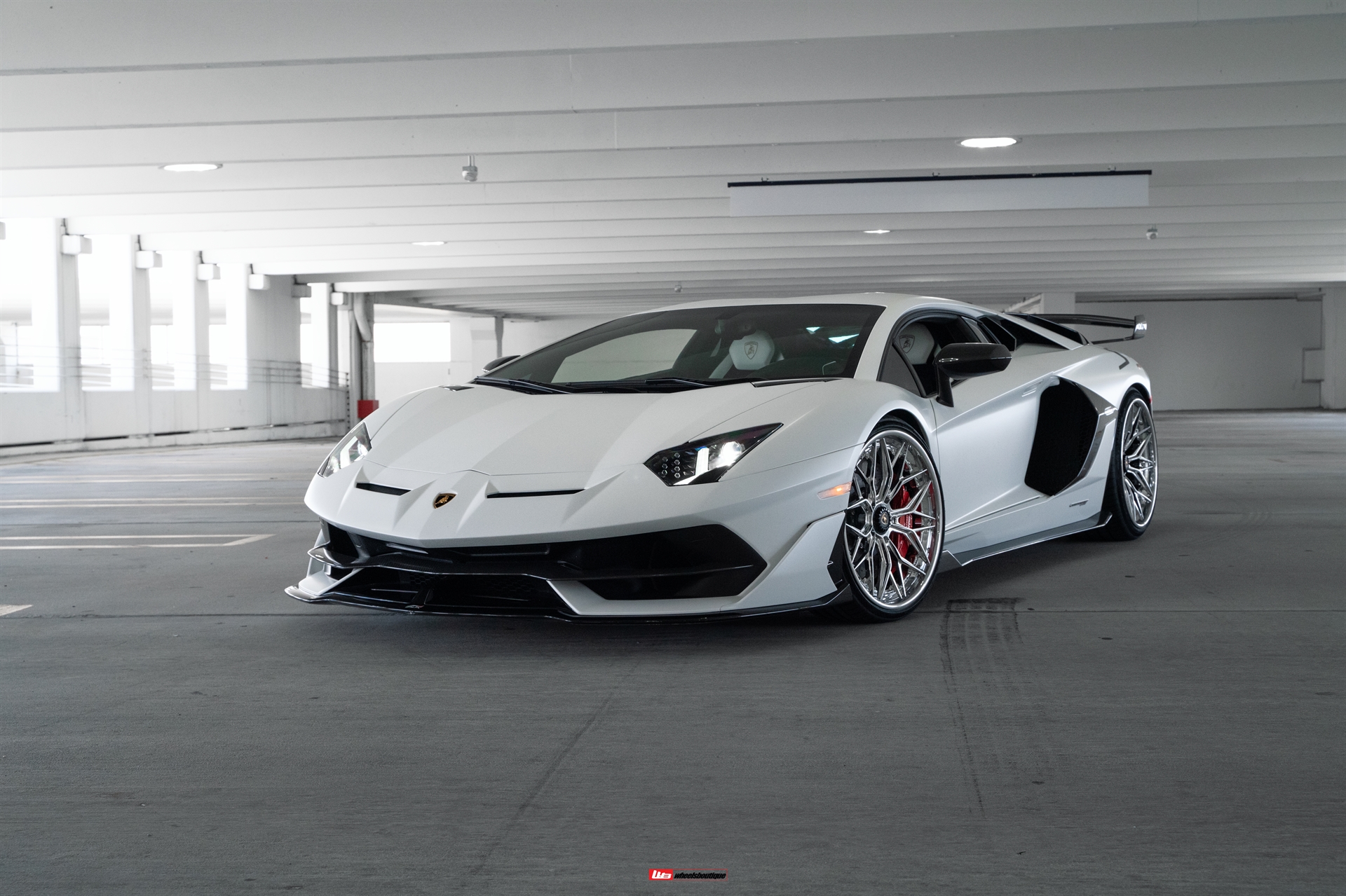 Lamborghini Aventador SVJ | | on AL13 R80 | Two-Tone: Brushed Clear Face + Polished Clear Windows 