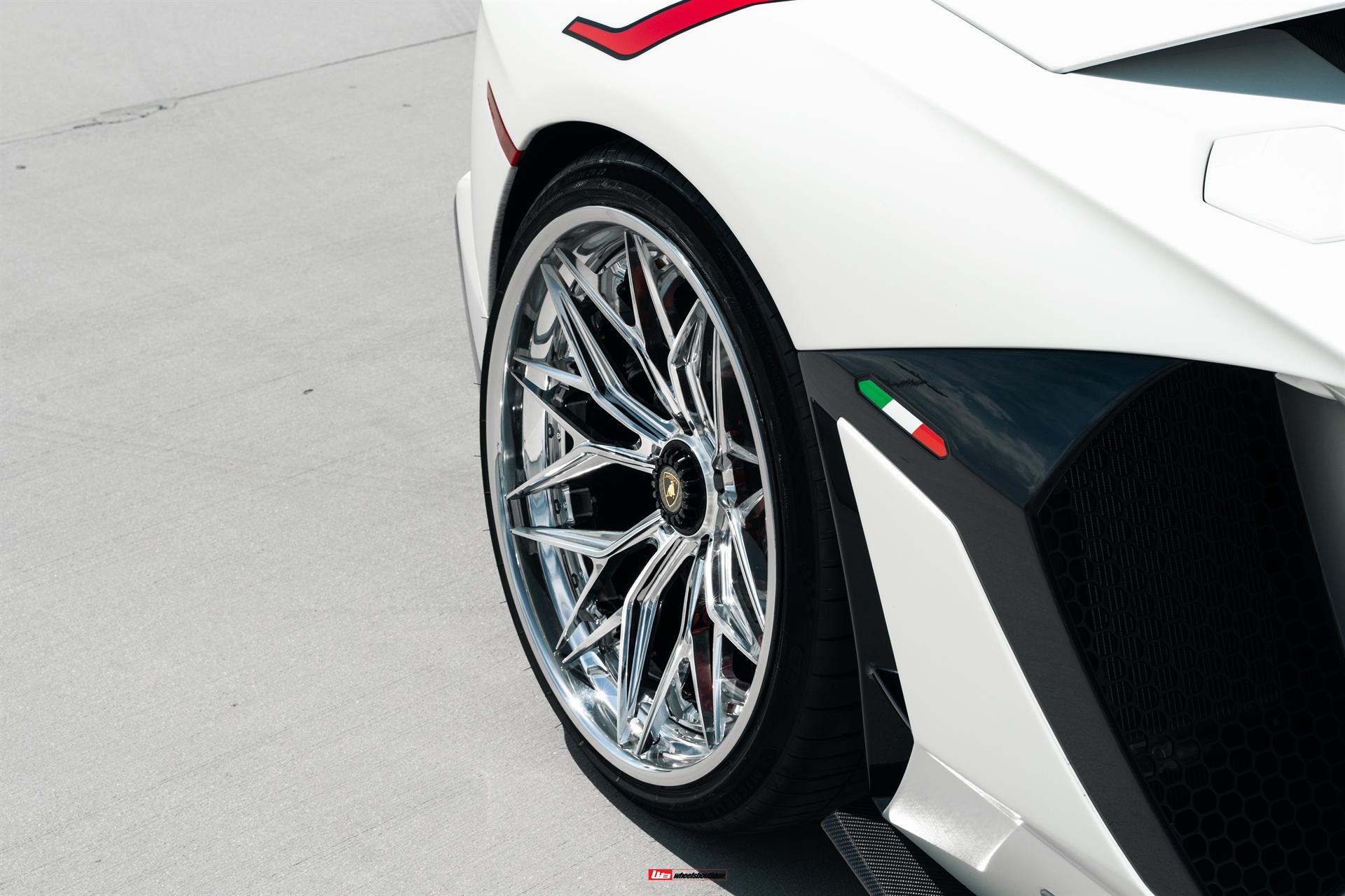 Lamborghini Aventador SVJ | | on AL13 R80 | Two-Tone: Brushed Clear Face + Polished Clear Windows 