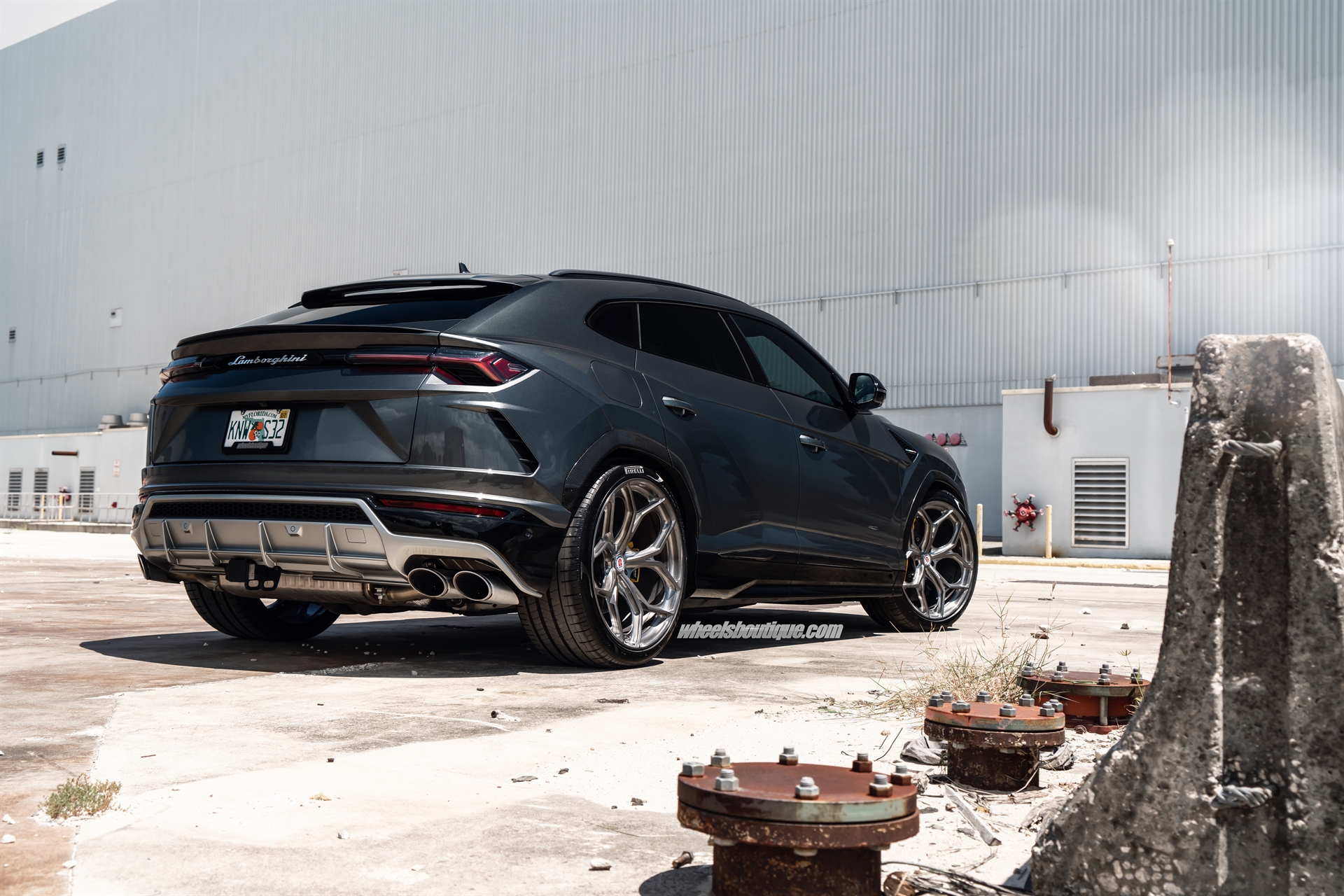 Lamborghini Urus | |  on HRE P111SC | Brushed Dark Clear