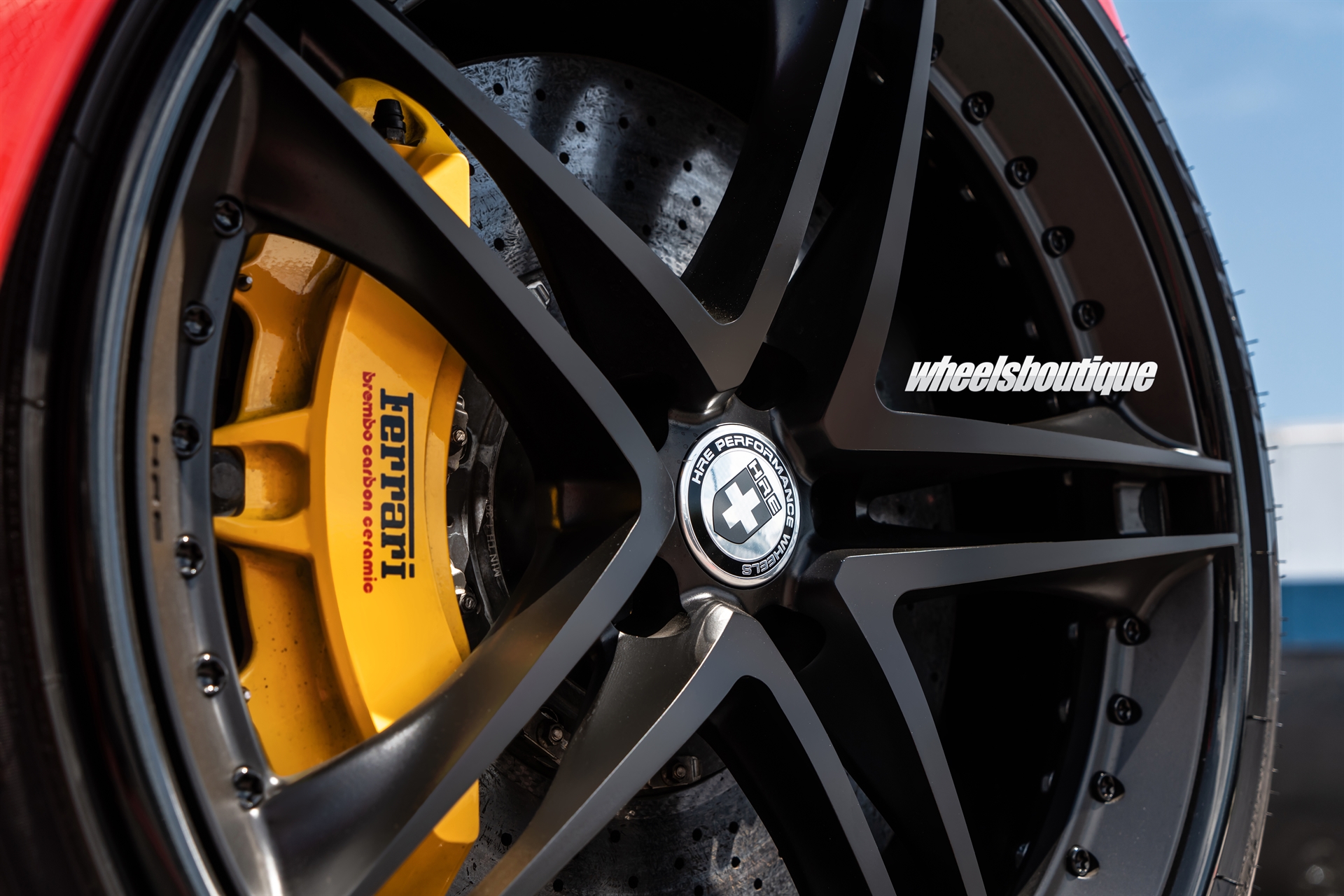 Ferrari 458 | Rosso Corza | on HRE S207 | Satin Black