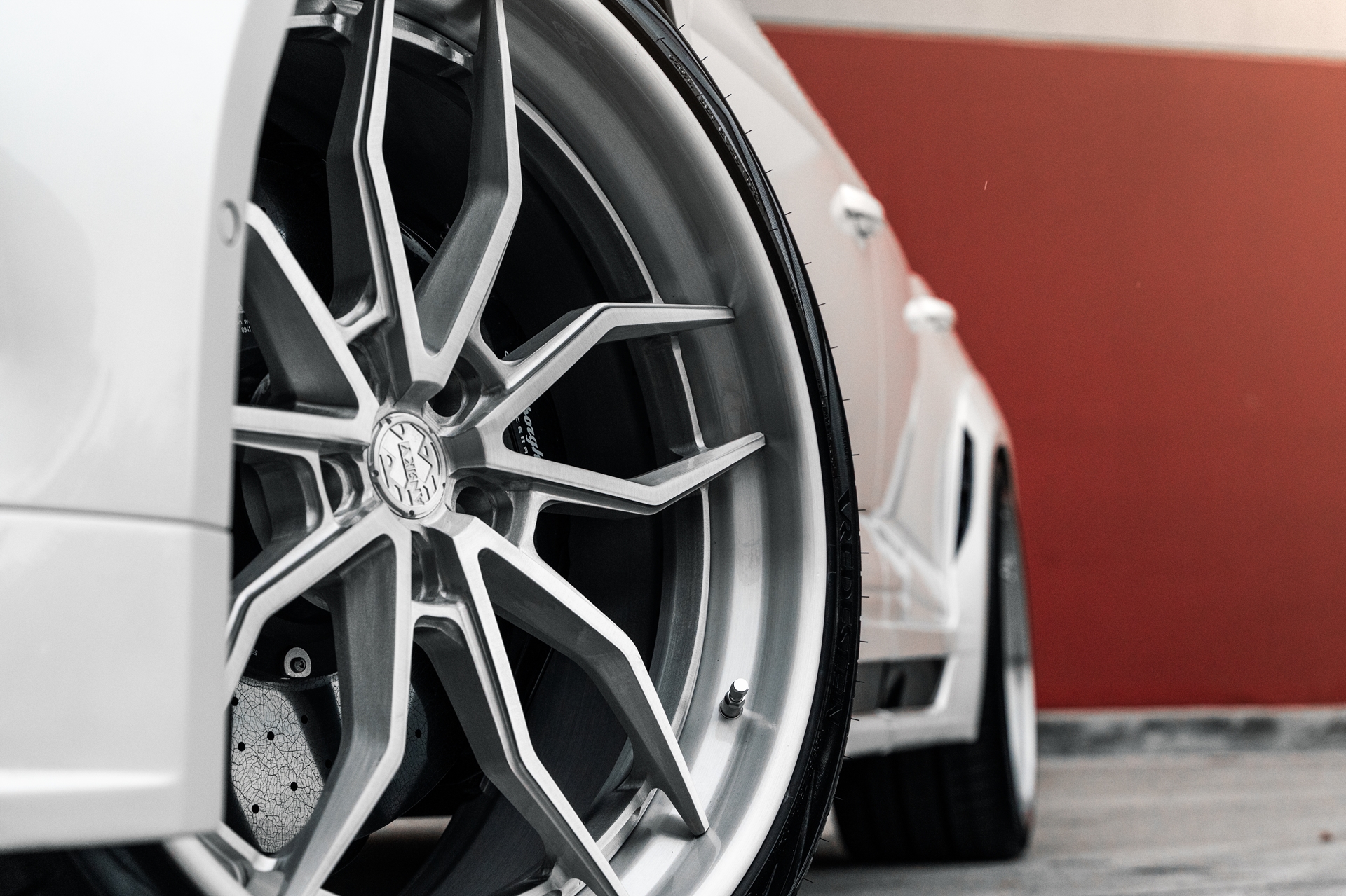 Novitecv: Urus  | | on ANRKY AN31 | Brushed Clear