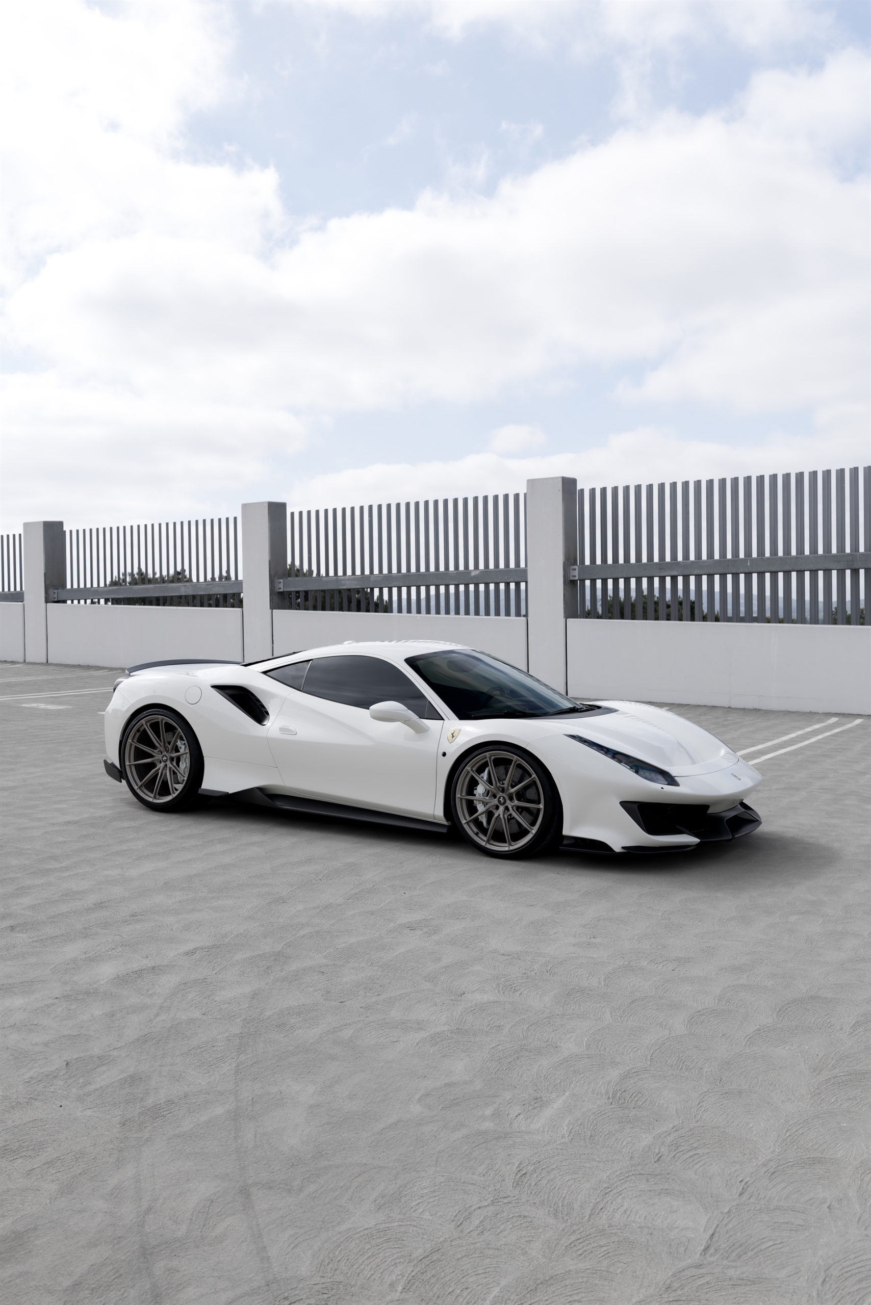 Novitec 488 Pista | Bianco Avus | on HRE P104SC | Satin White Gold