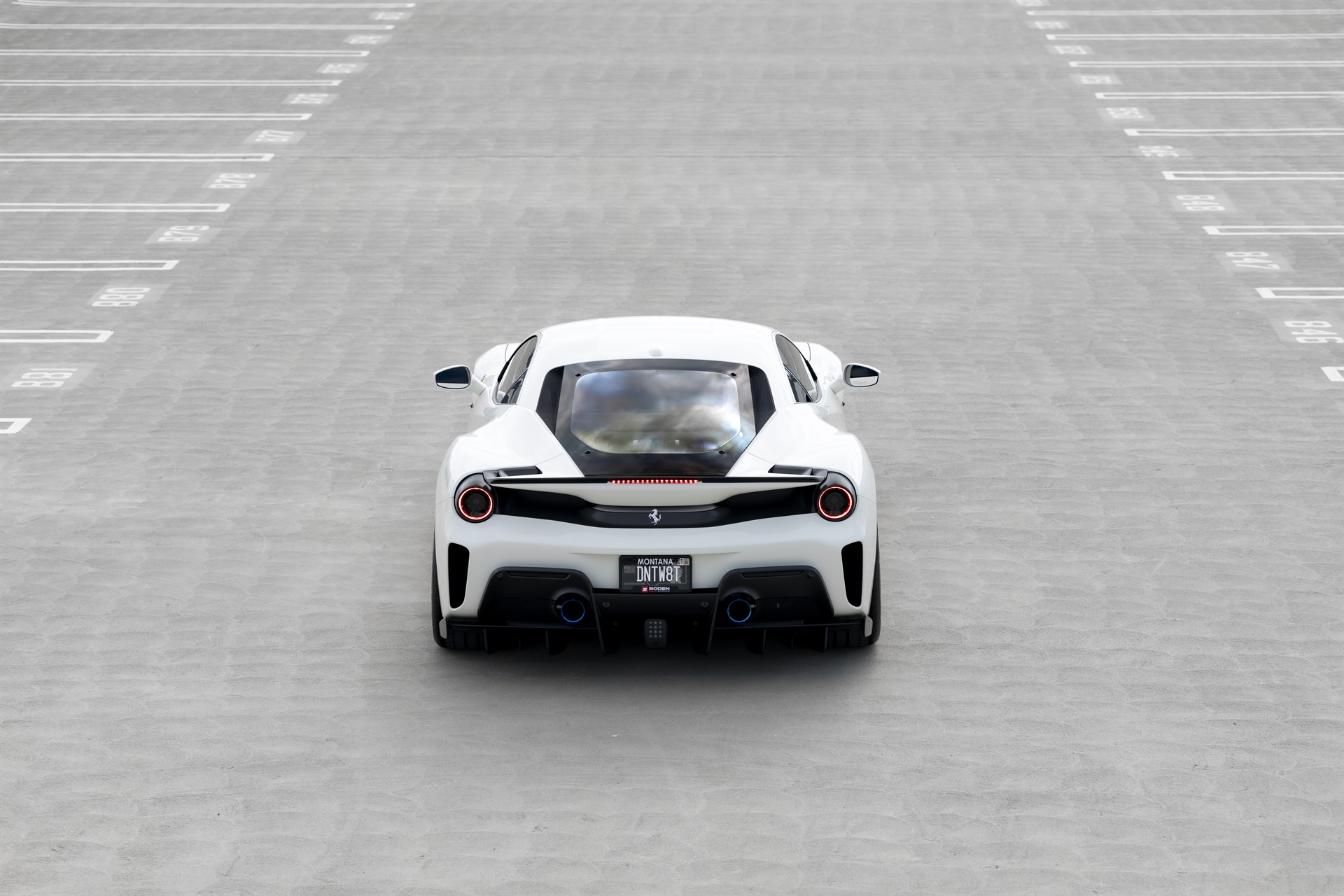 Novitec 488 Pista | Bianco Avus | on HRE P104SC | Satin White Gold