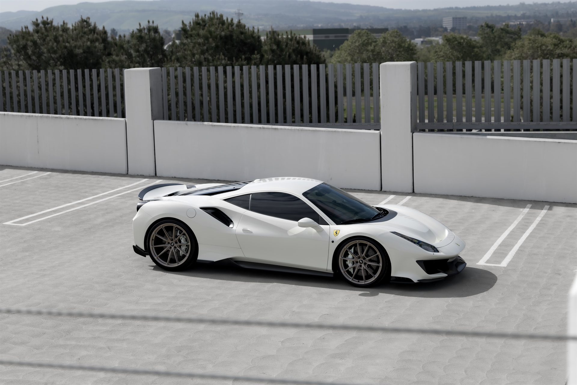 Novitec 488 Pista | Bianco Avus | on HRE P104SC | Satin White Gold