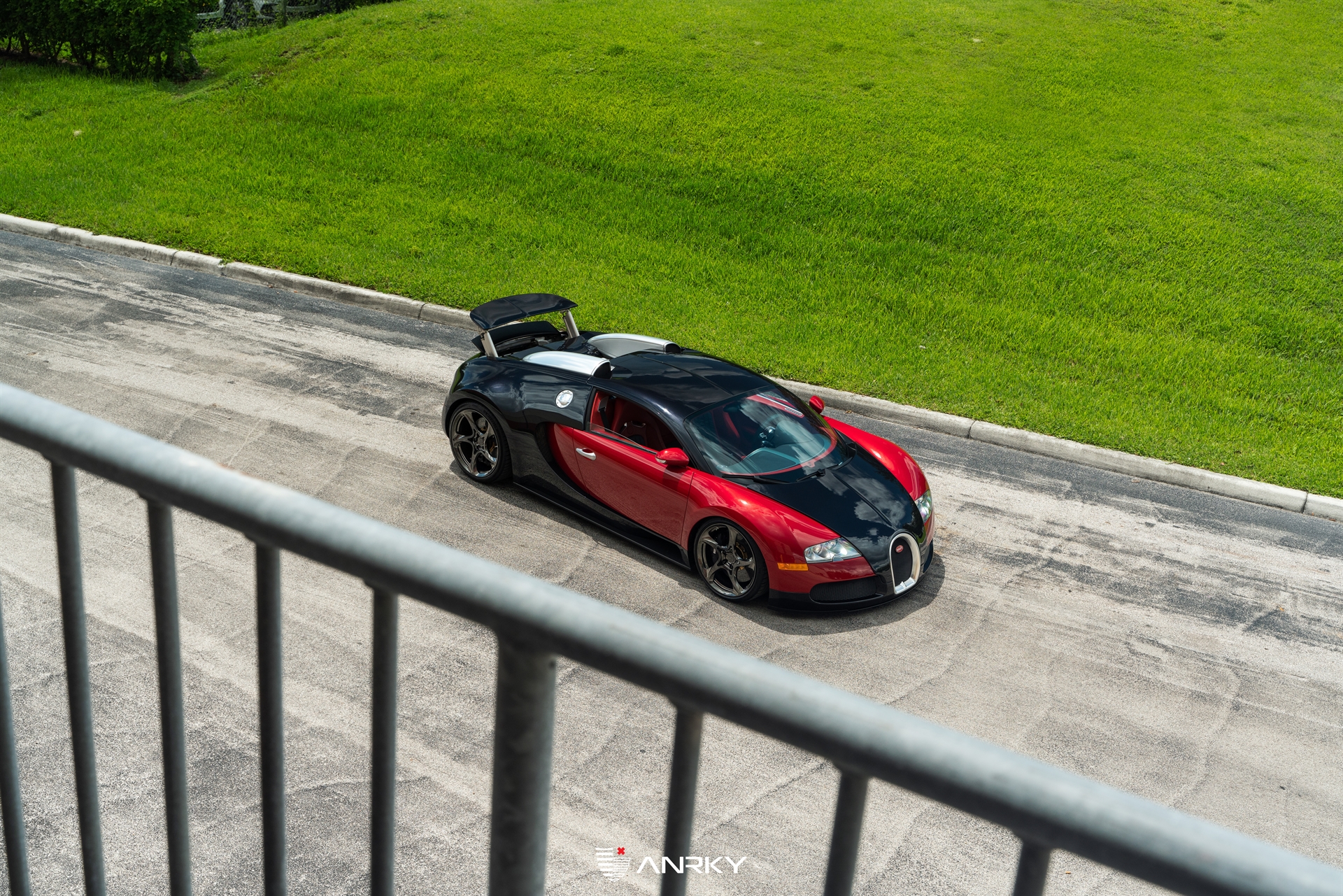 Bugatti Veyron | on ANRKY XR-105 | Mirror Polished Smoked