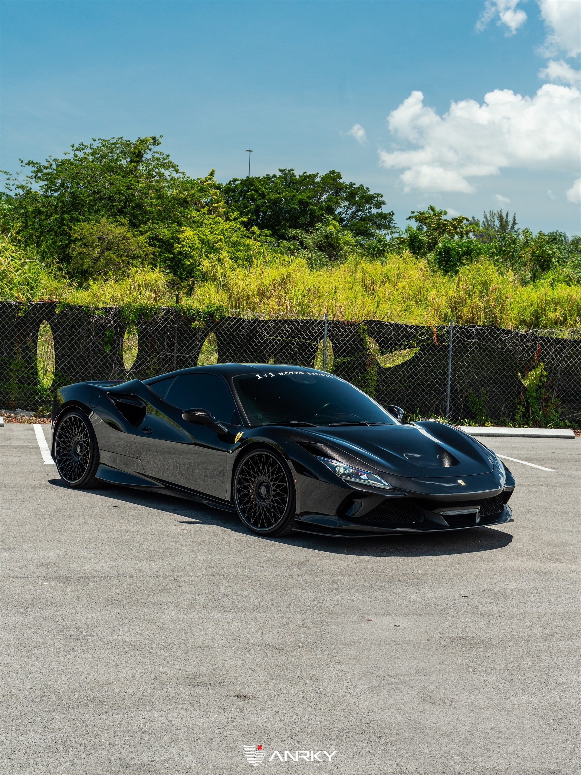 Ferrari F8 | Nero | on ANRKY RS7.3 | Gloss Black