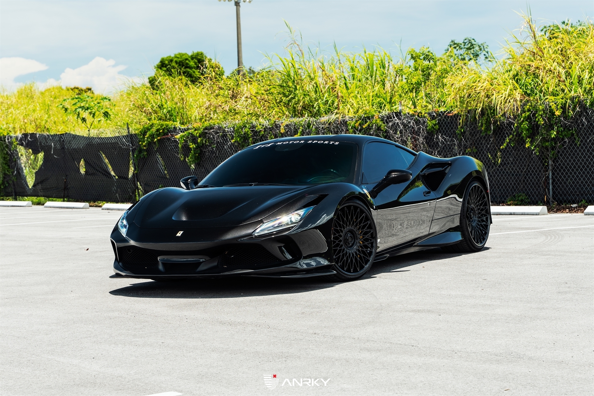 Ferrari F8 | Nero | on ANRKY RS7.3 | Gloss Black